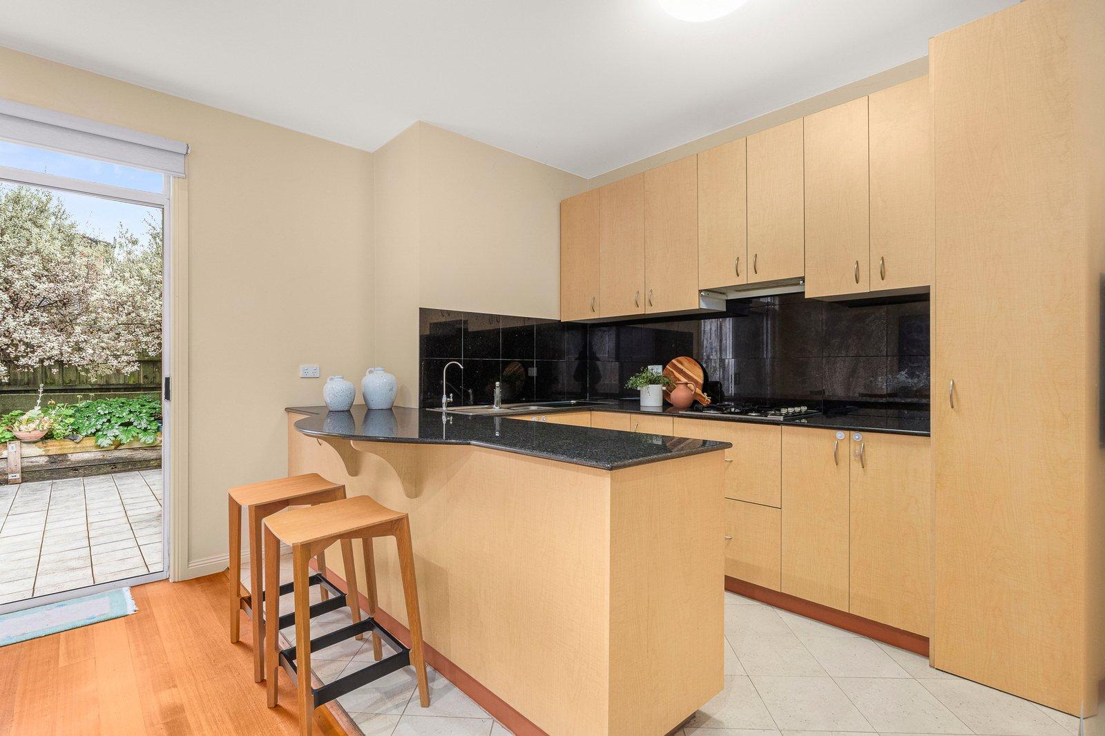 3/31 Clifton Road, Hawthorn East, 3123