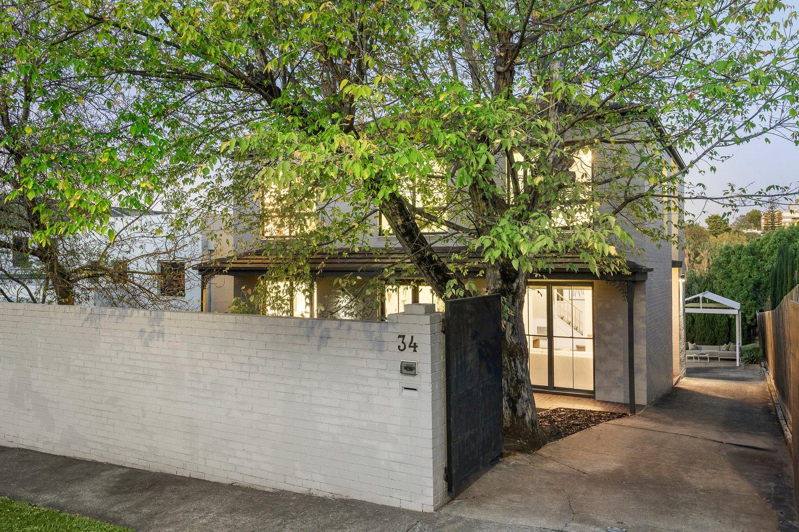 34 Balmerino Avenue, Toorak, 3142