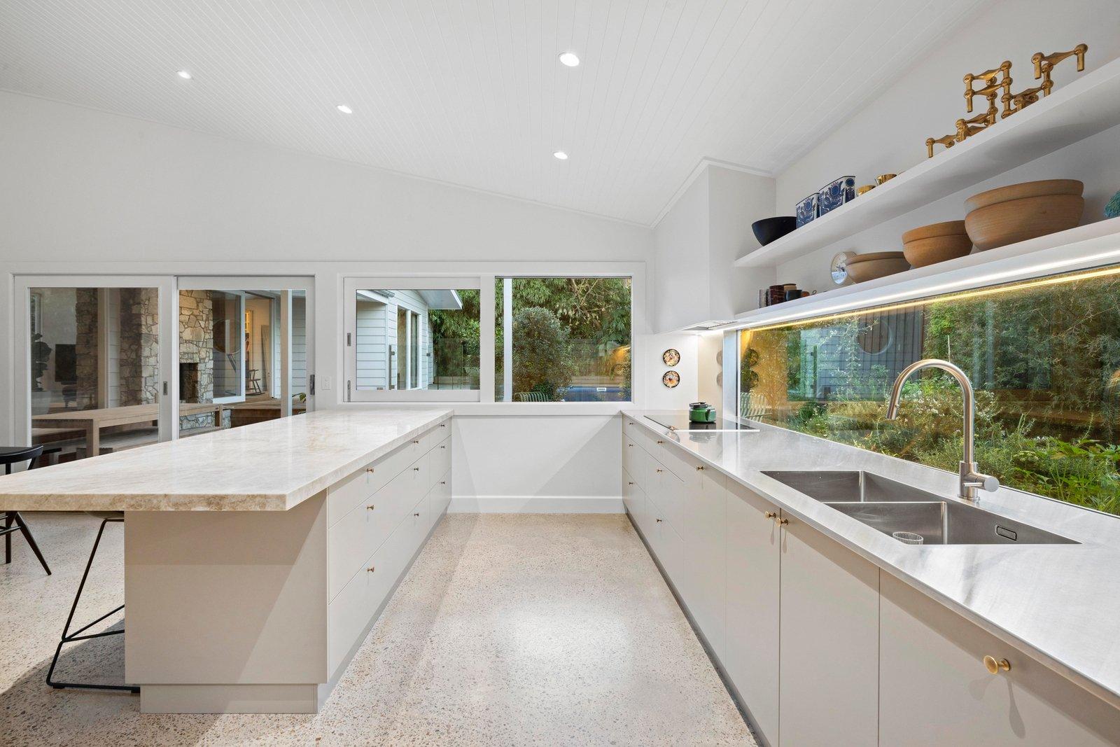 34 Carisbrooke Street, Balnarring Beach, 3926