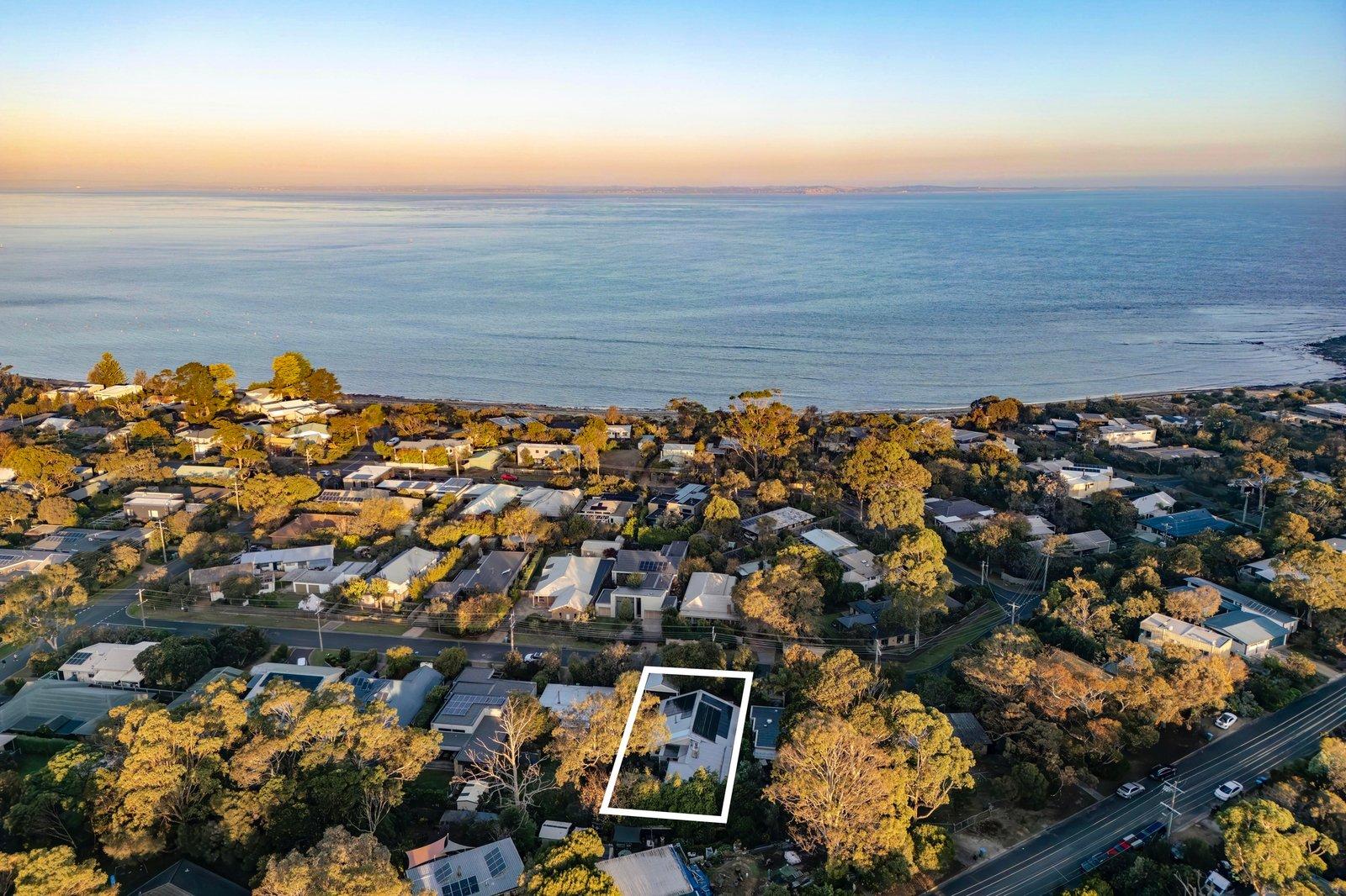 34 Carisbrooke Street, Balnarring Beach, 3926
