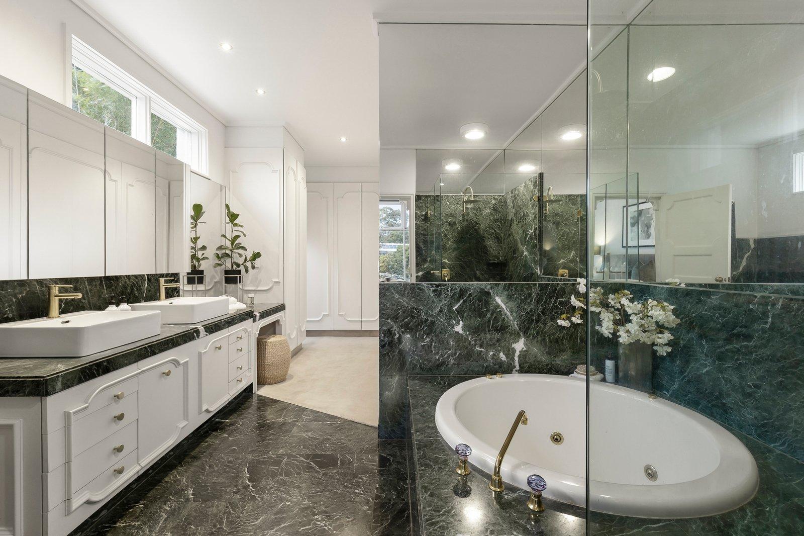 34 Yarravale Road, Kew, 3101
