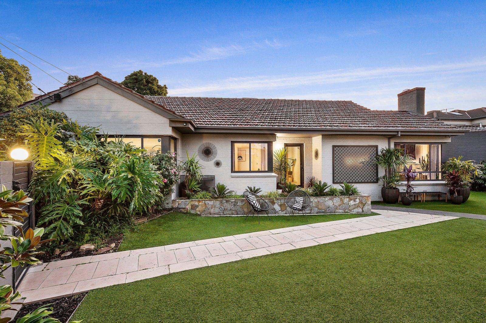 35 Canberra Grove, Brighton East, 3187