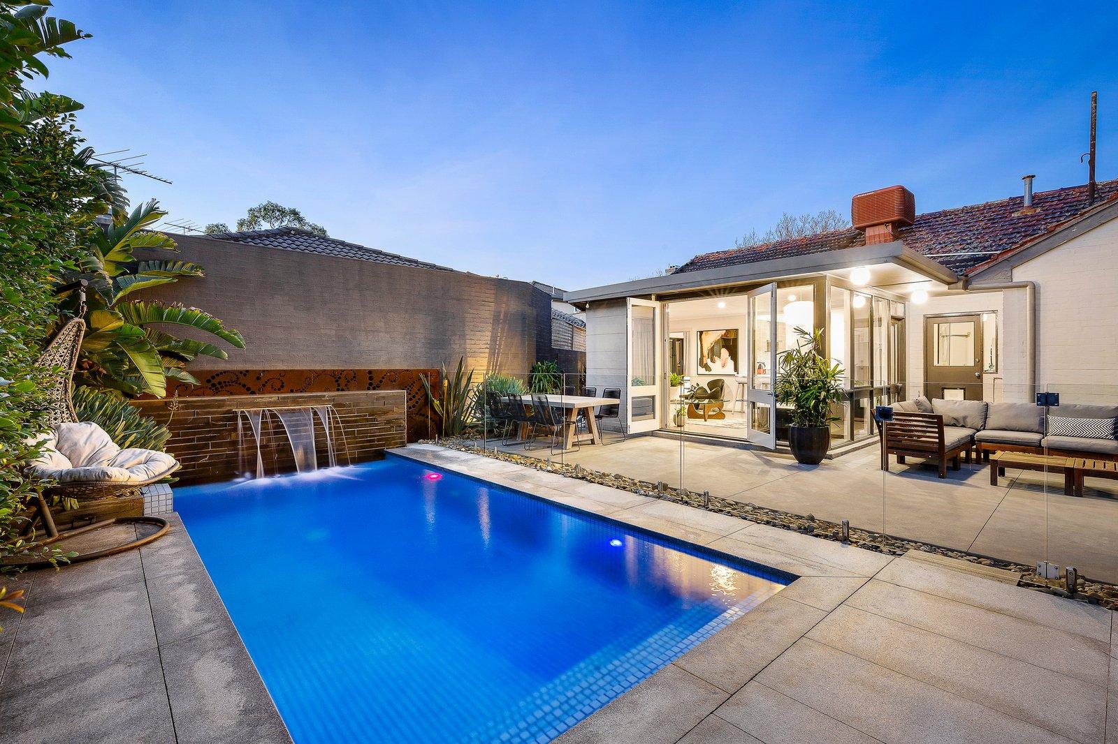35 Canberra Grove, Brighton East, 3187