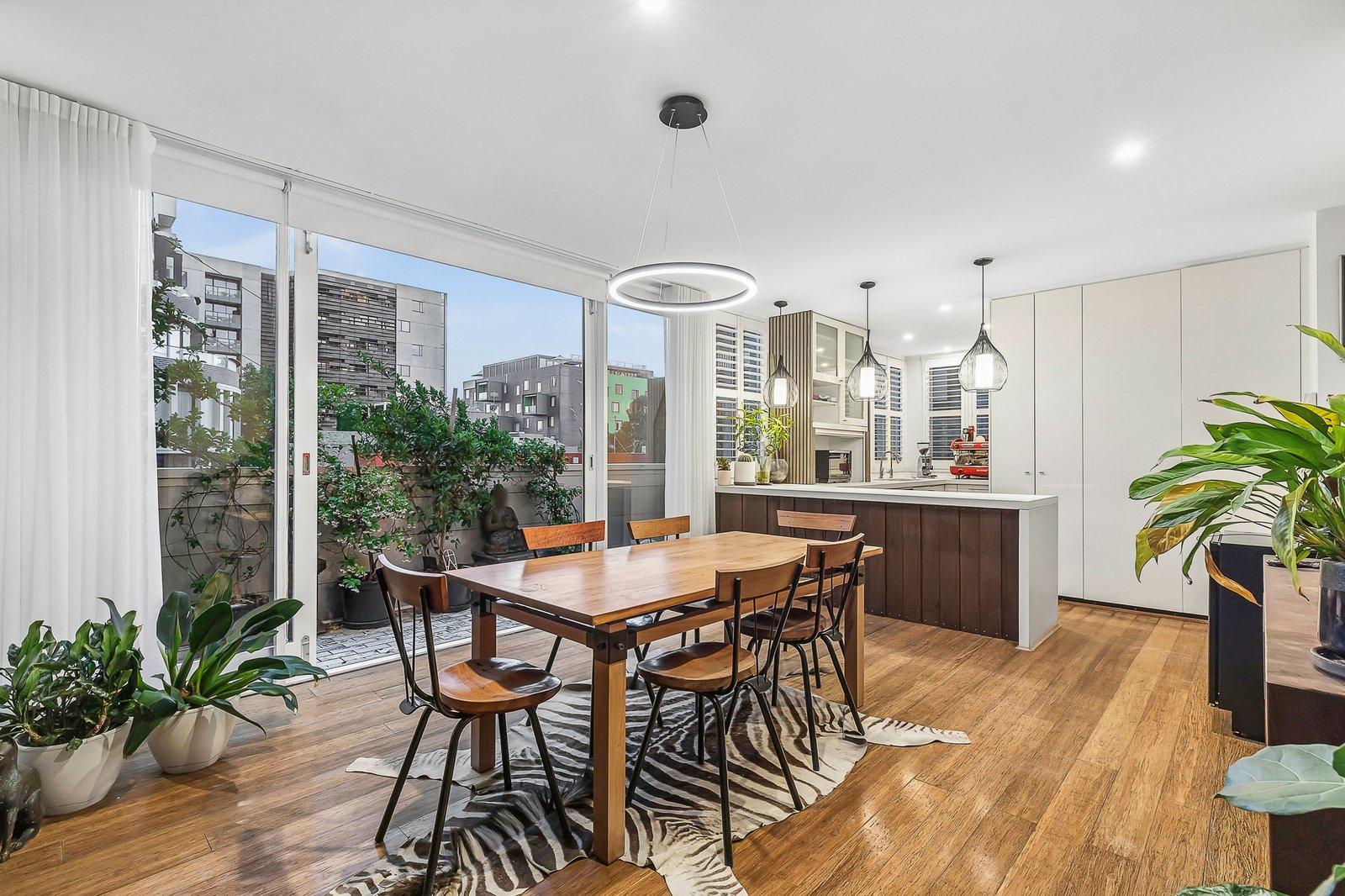 35 Hinton Lane, Prahran, 3181