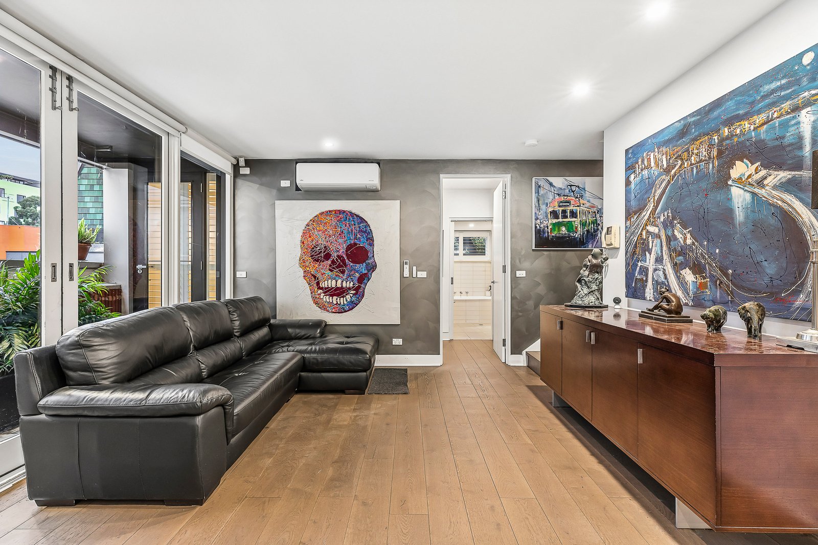 35 Hinton Lane, Prahran, 3181