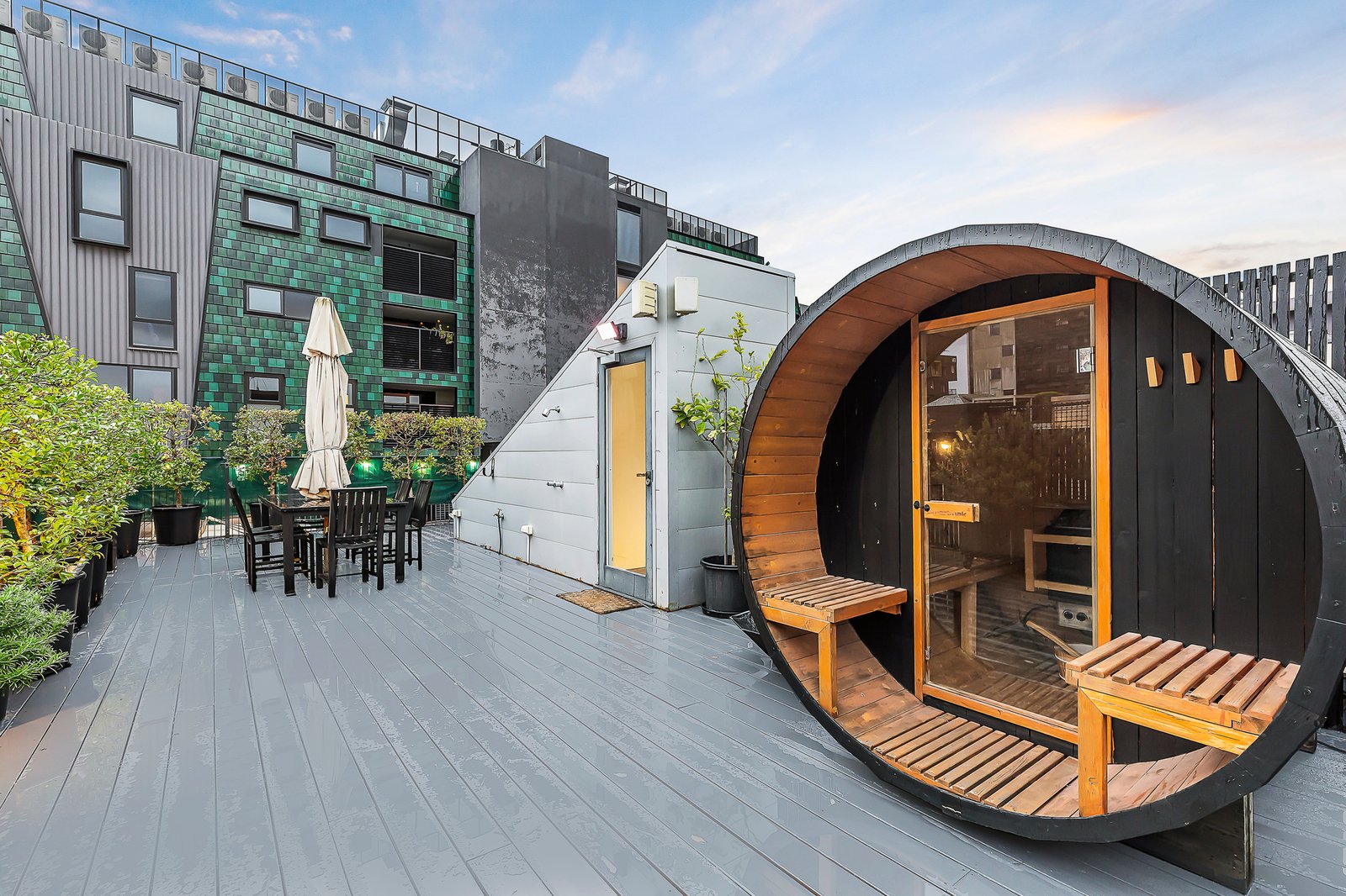 35 Hinton Lane, Prahran, 3181