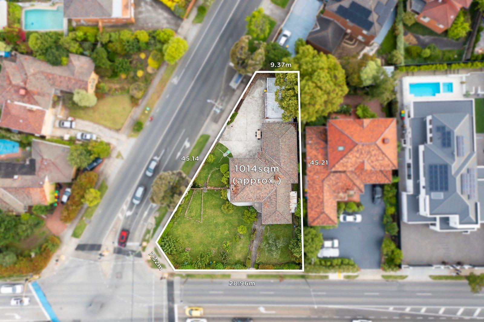 350-352 Doncaster Road, Balwyn North, 3104