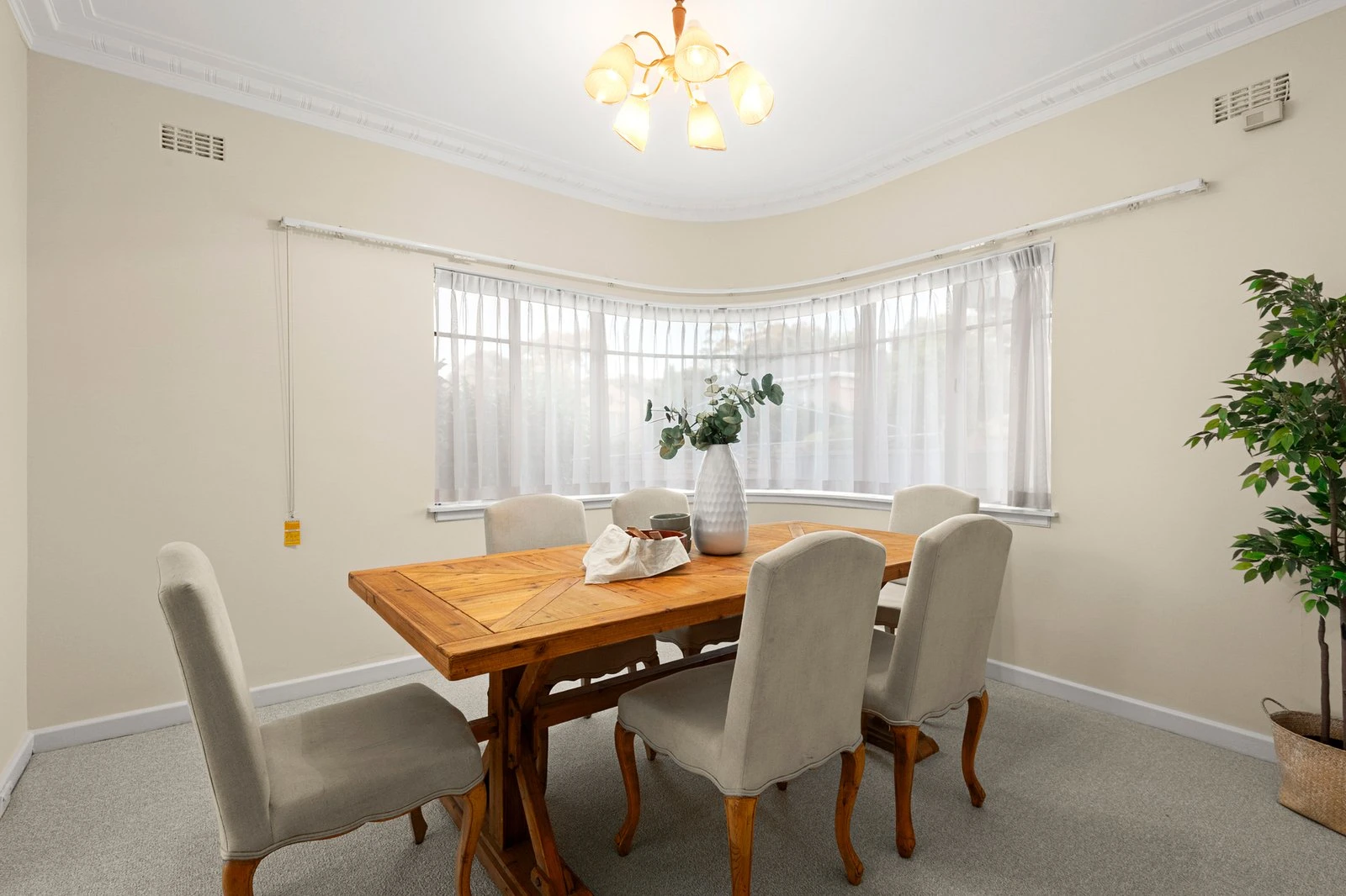 350-352 Doncaster Road, Balwyn North, 3104