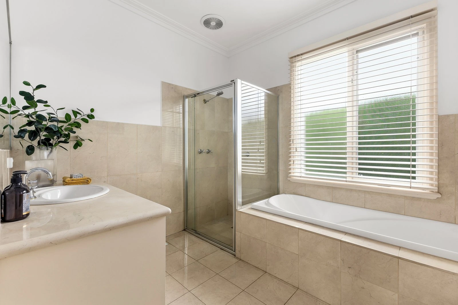 3/6 Findon Crescent, Kew, 3101