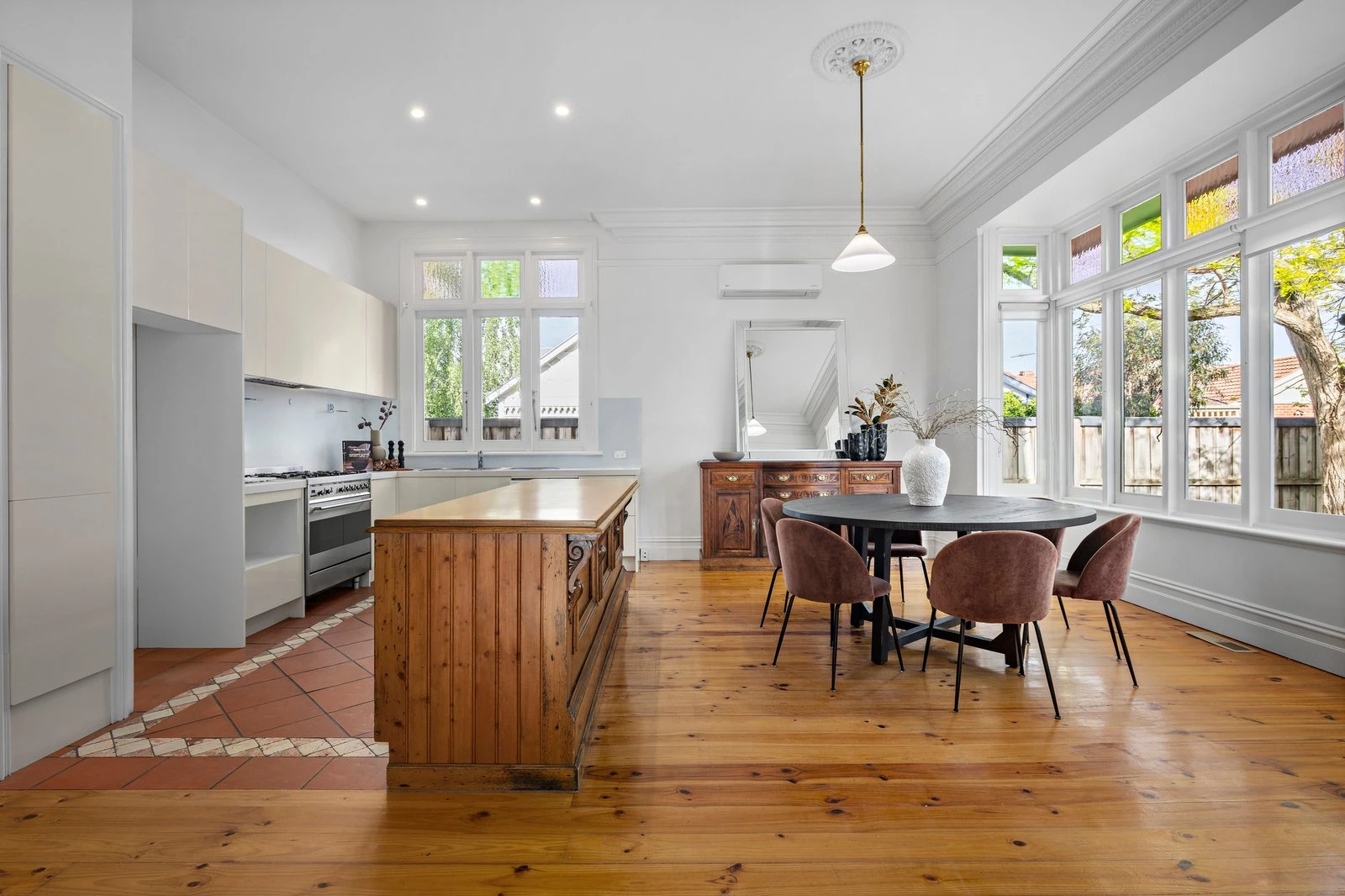 36 Holywood Grove, Carnegie, 3163