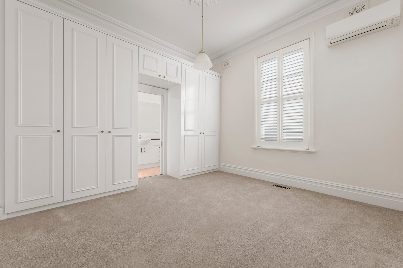 36 Kelvin Grove, Prahran, 3181