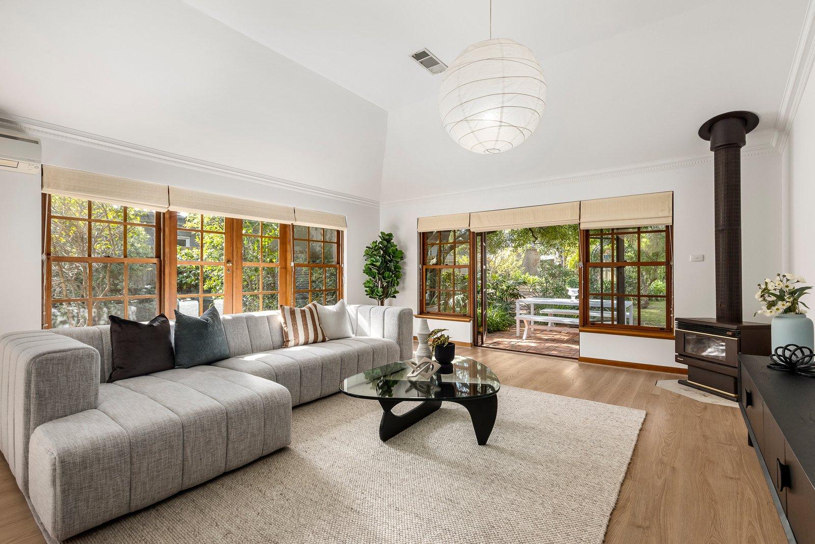 37 Somerset Road, Glen Iris, 3146