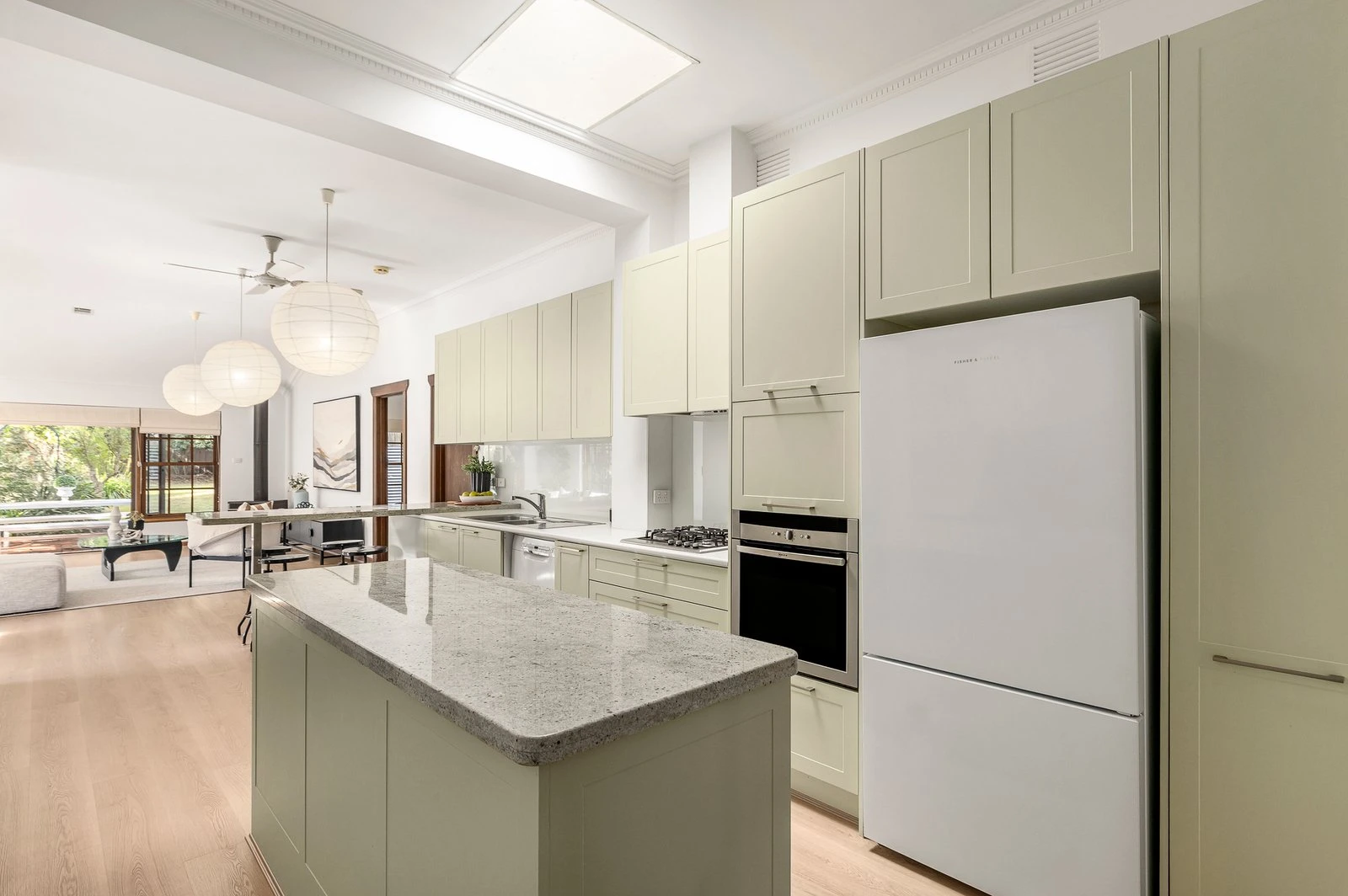 37 Somerset Road, Glen Iris, 3146
