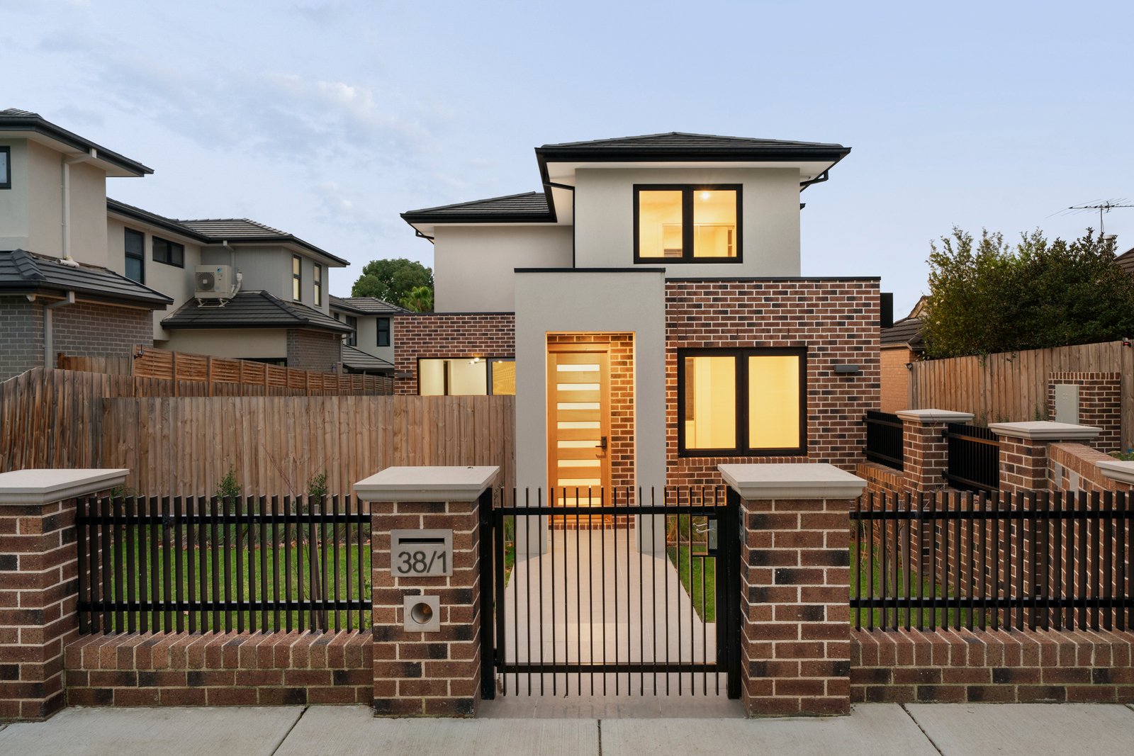 38 Strabane Avenue, Mont Albert North, 3129