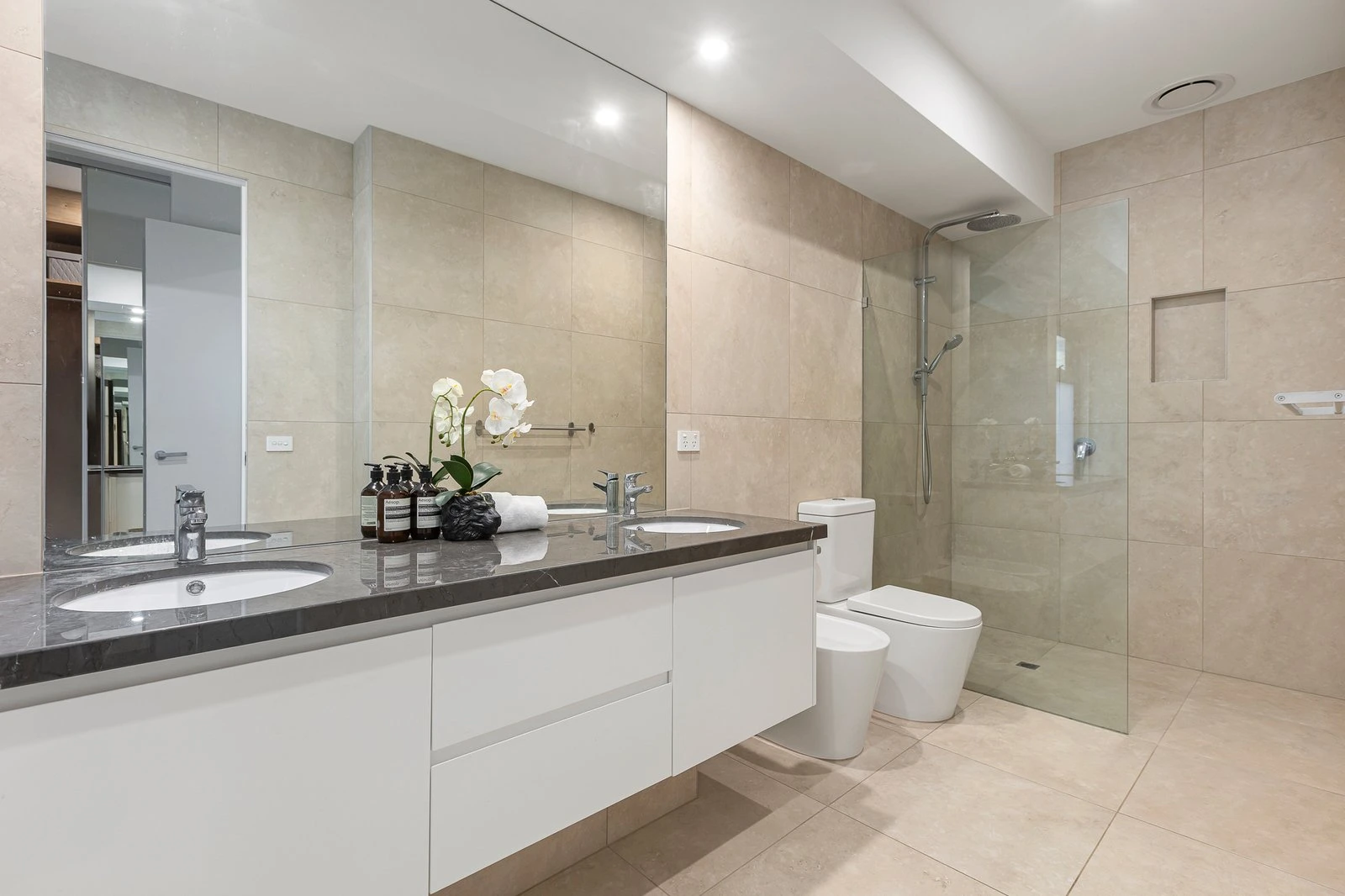 3B Carrington Grove, Brighton East, 3187