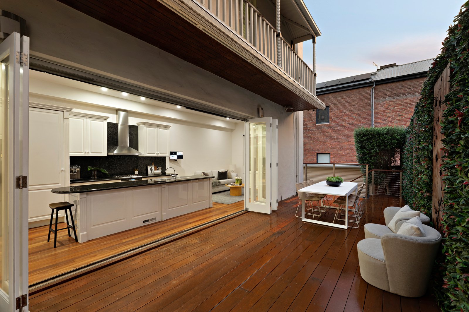 4 Canterbury Road, Albert Park, 3206