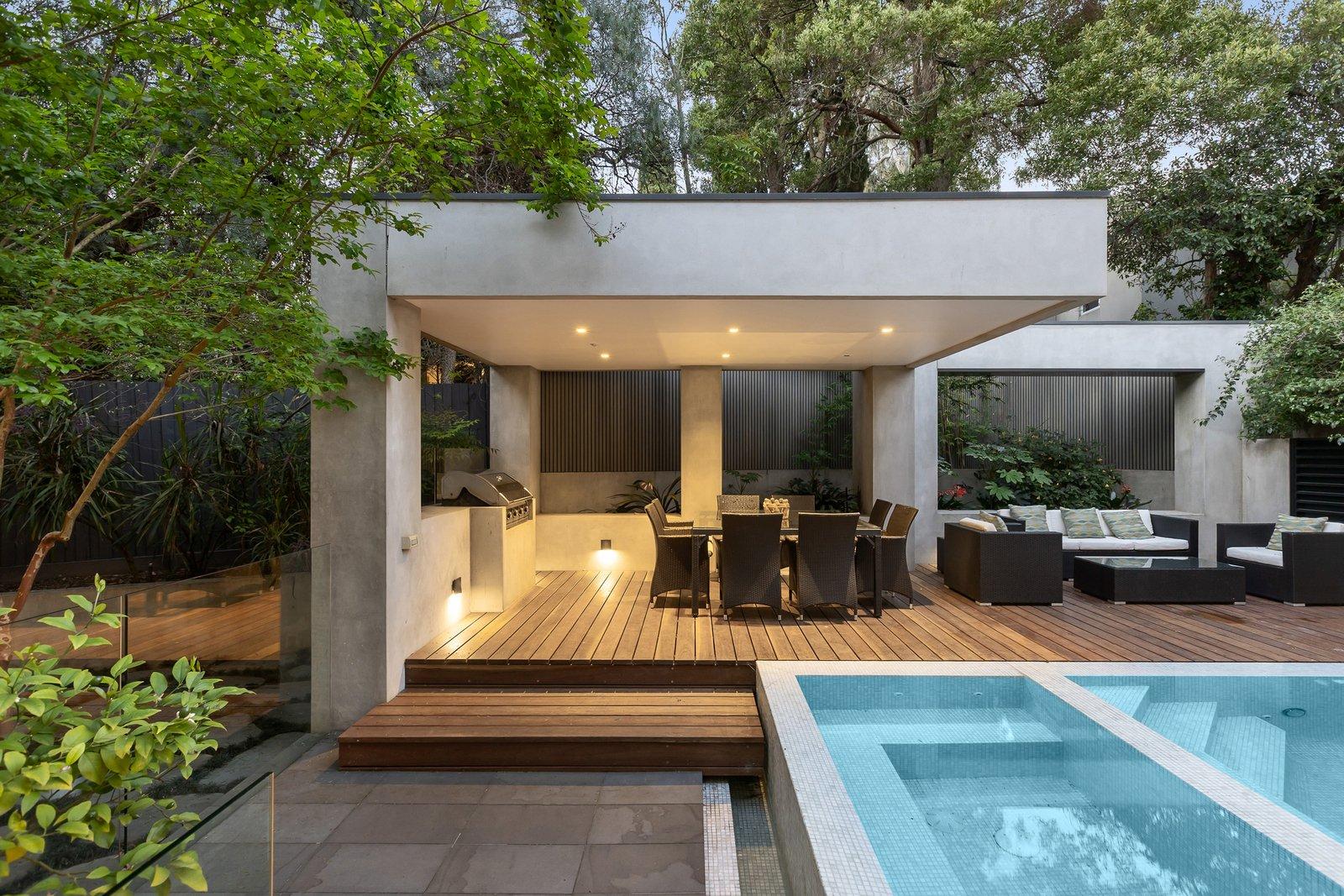 4 Glan Avon Road, Hawthorn, 3122