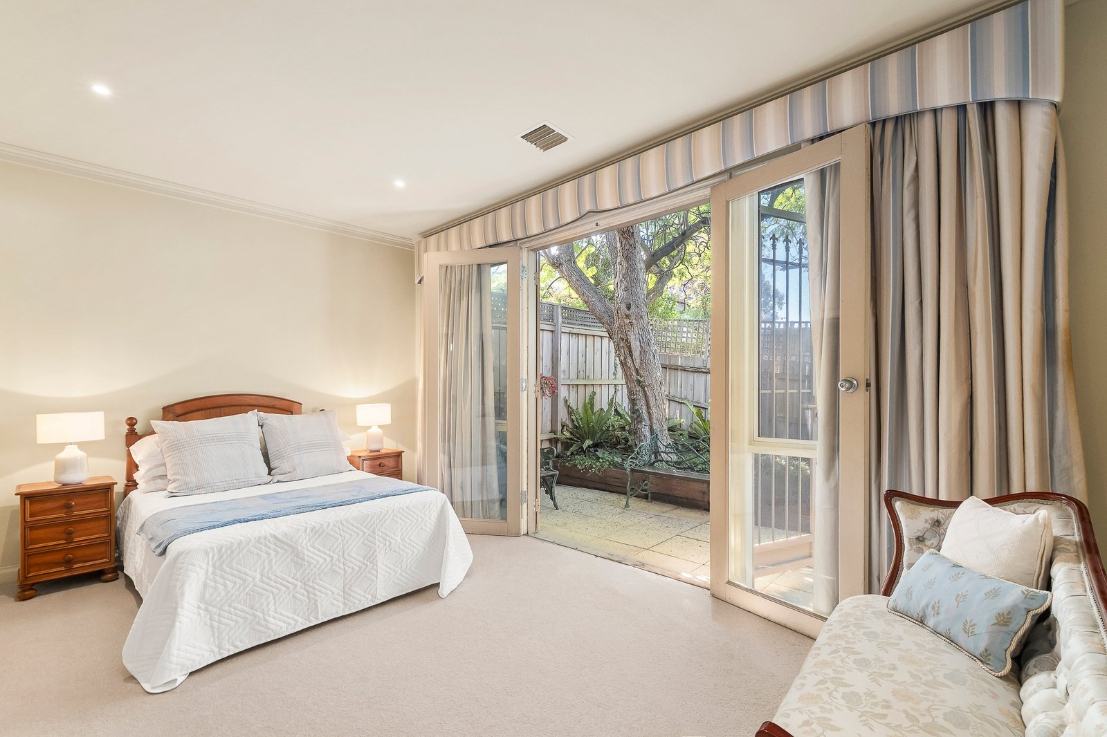 4 Kemsley Court, Hawthorn East, 3123