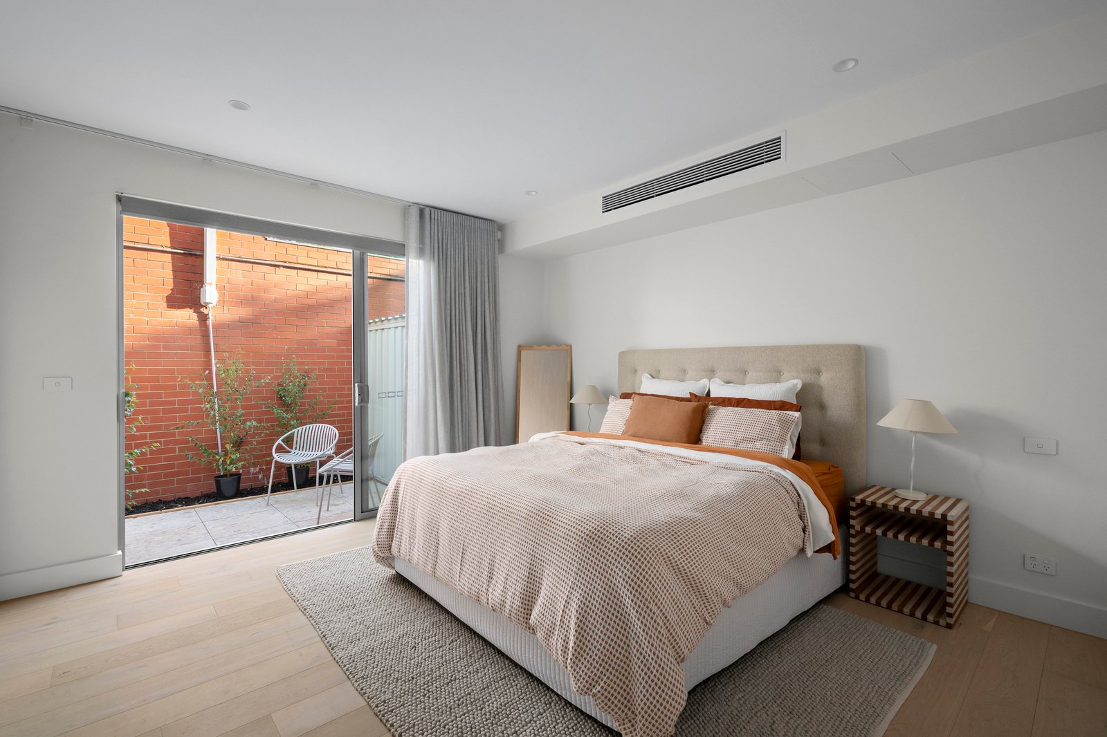 4 Napier Place, South Melbourne, 3205
