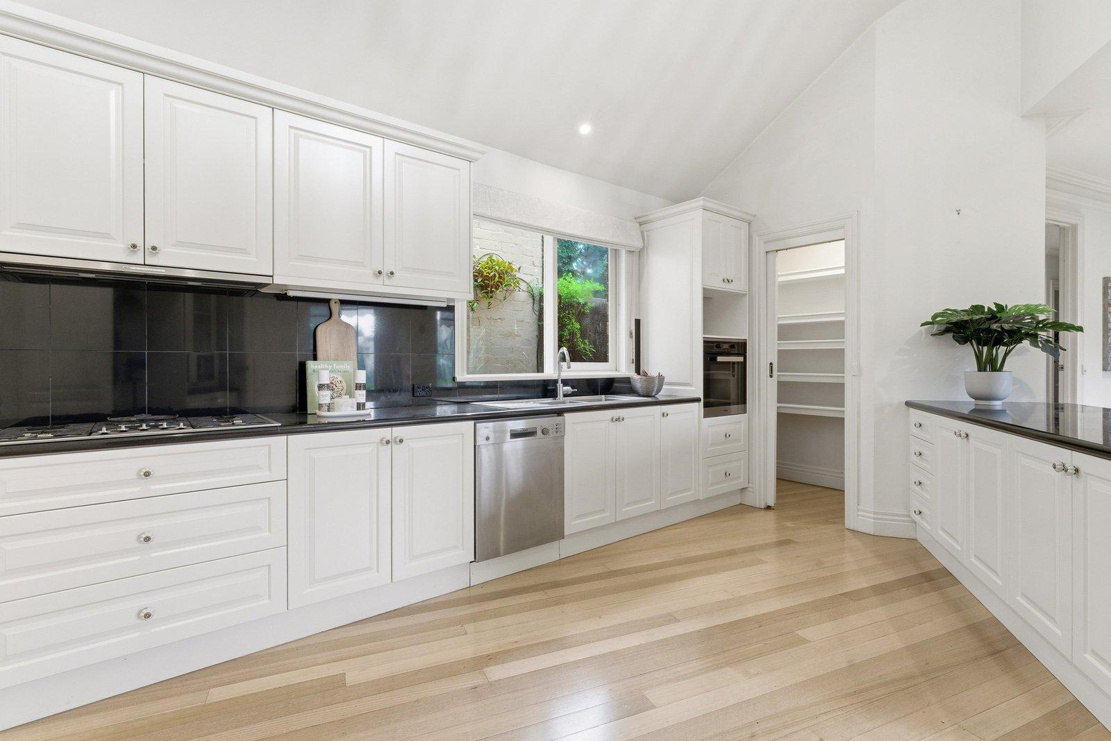 4 Newman Morris Place, Kew, 3101