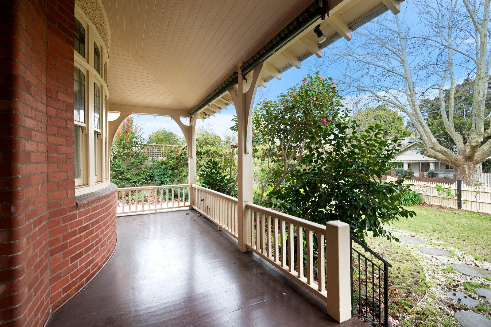 4 Parlington Street, Canterbury, 3126