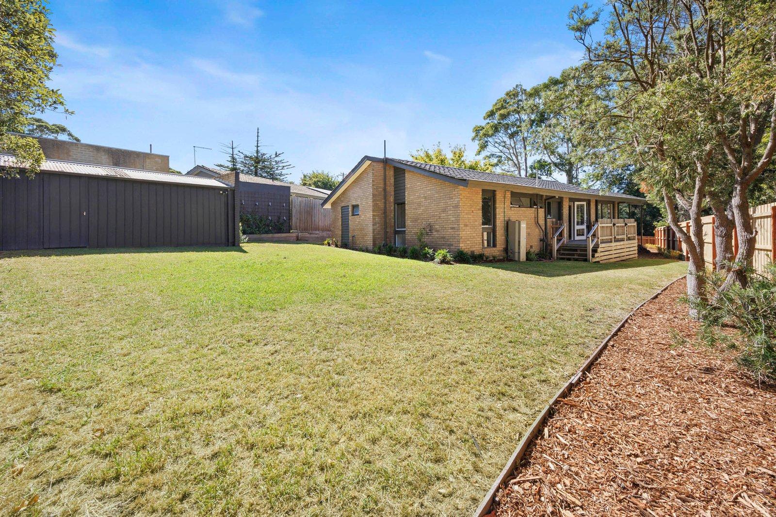 4 Ti Tree Lane, Mount Eliza, 3930