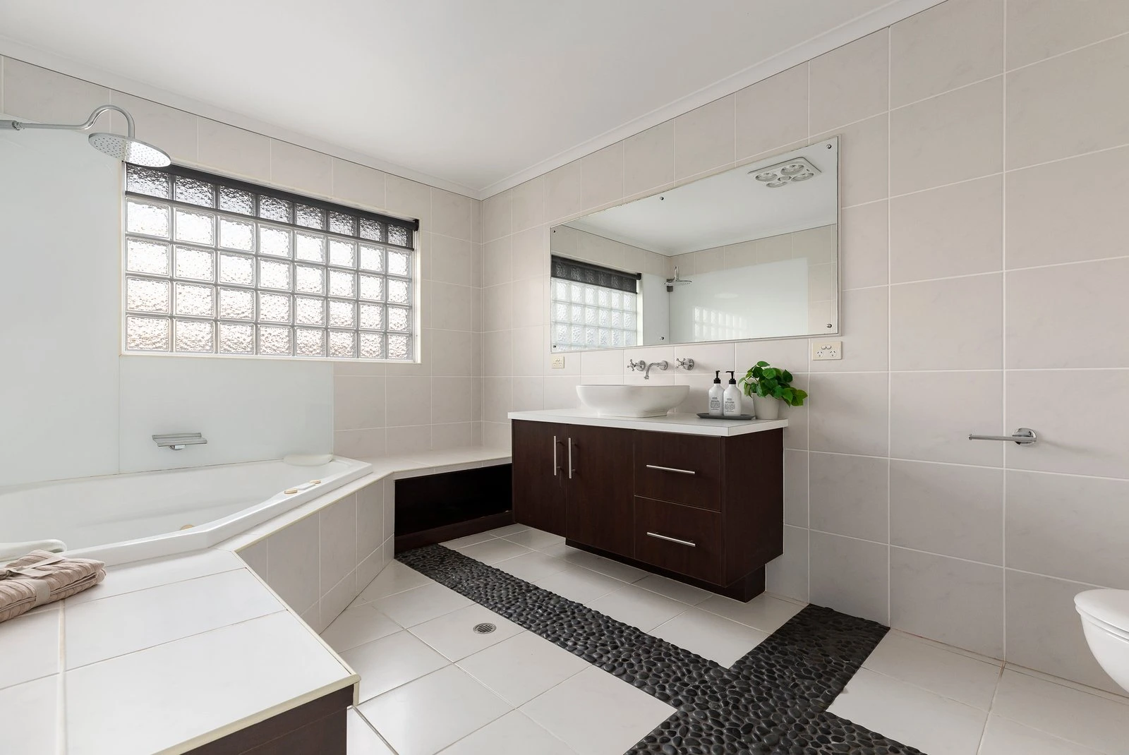 40 Andrews Street, Burwood, 3125