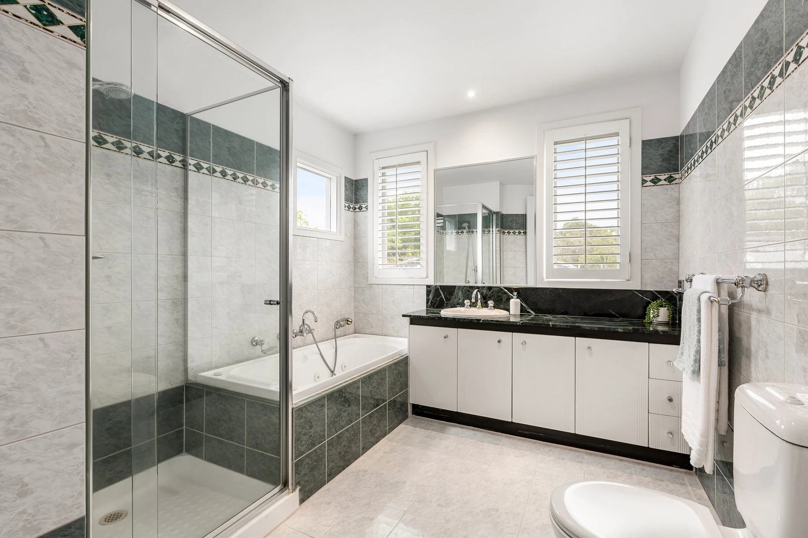 40 Nicholson Street, Balwyn North, 3104