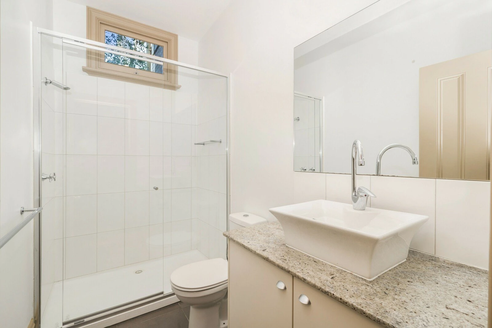 40 The Avenue, Parkville, 3052