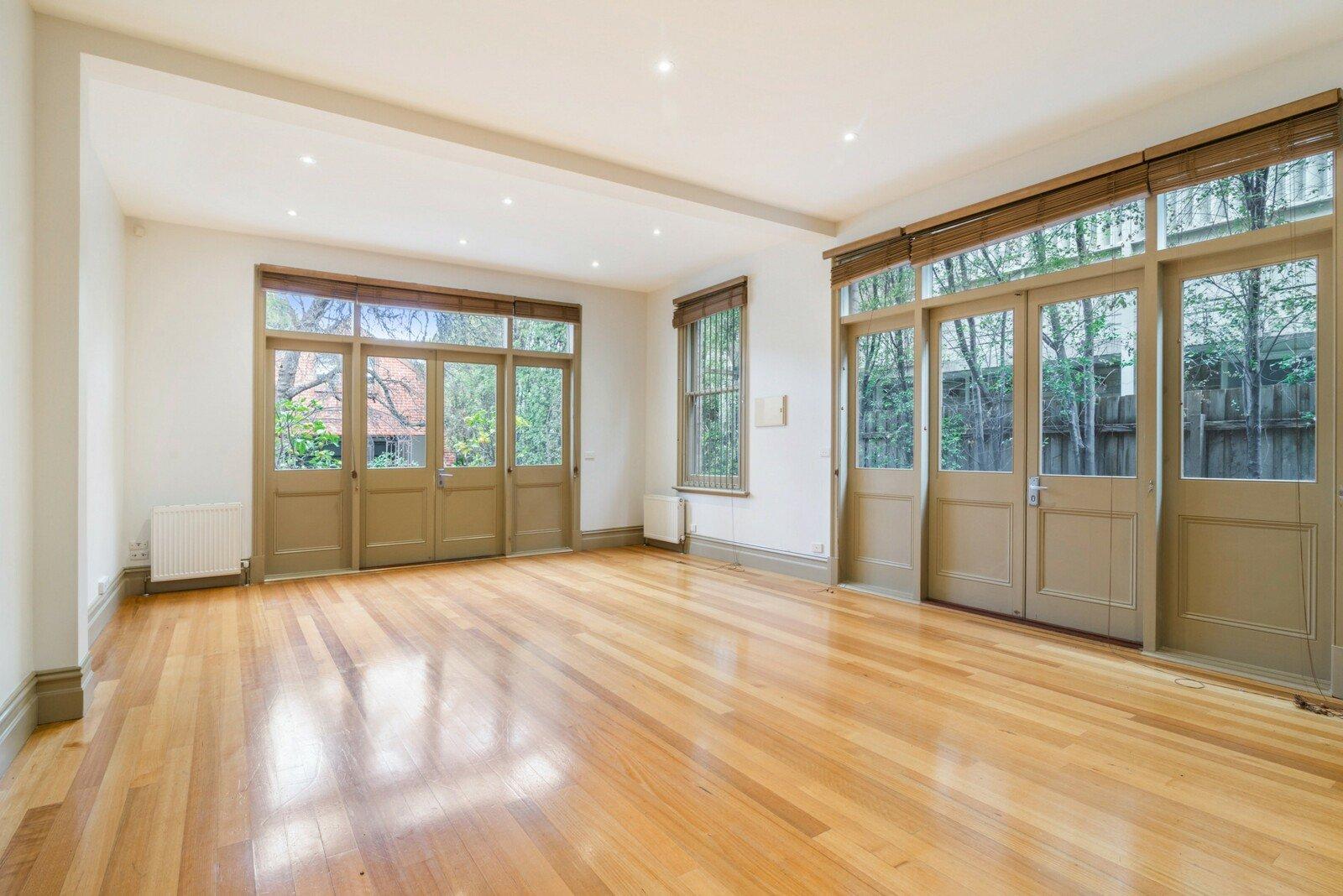 40 The Avenue, Parkville, 3052