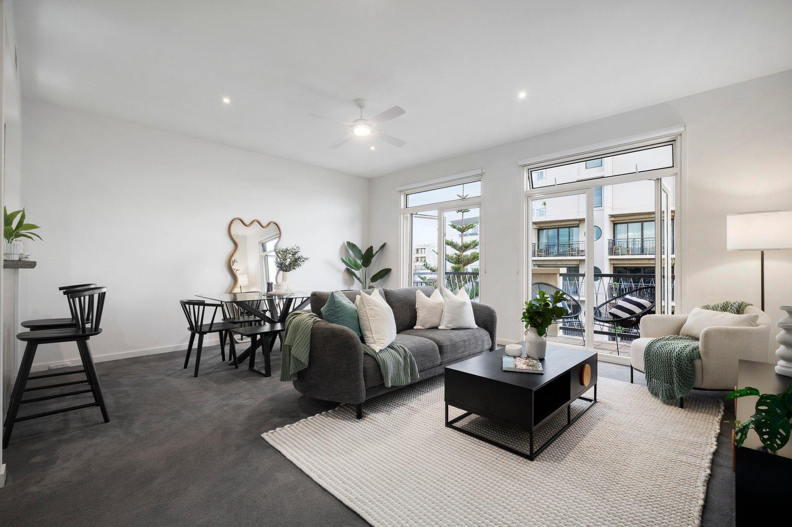 404/88 Beach Street, Port Melbourne, 3207