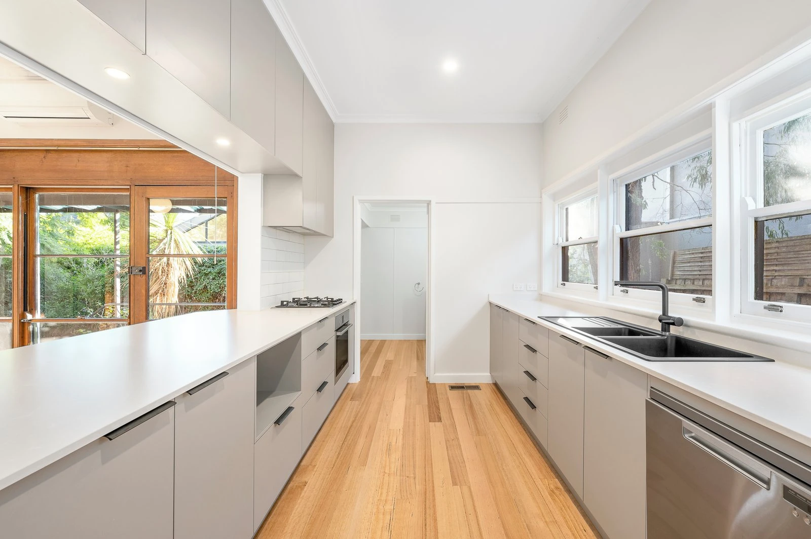 41 Rosedale Road, Glen Iris, 3146