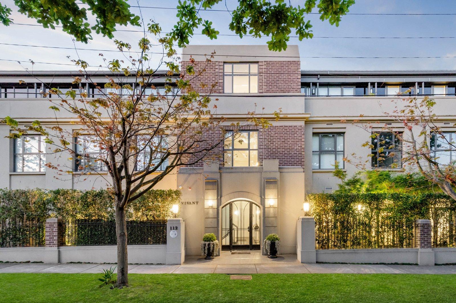 4/112 Burke Road, Malvern East, 3145