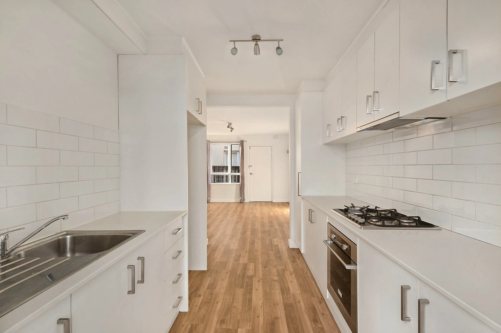 4/13 Lewisham Road, Prahran, 3181