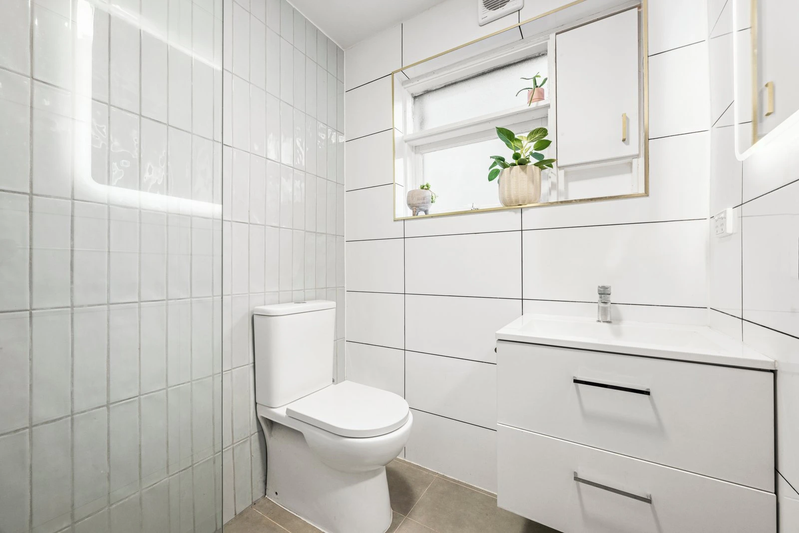 4/13 Lewisham Road, Prahran, 3181