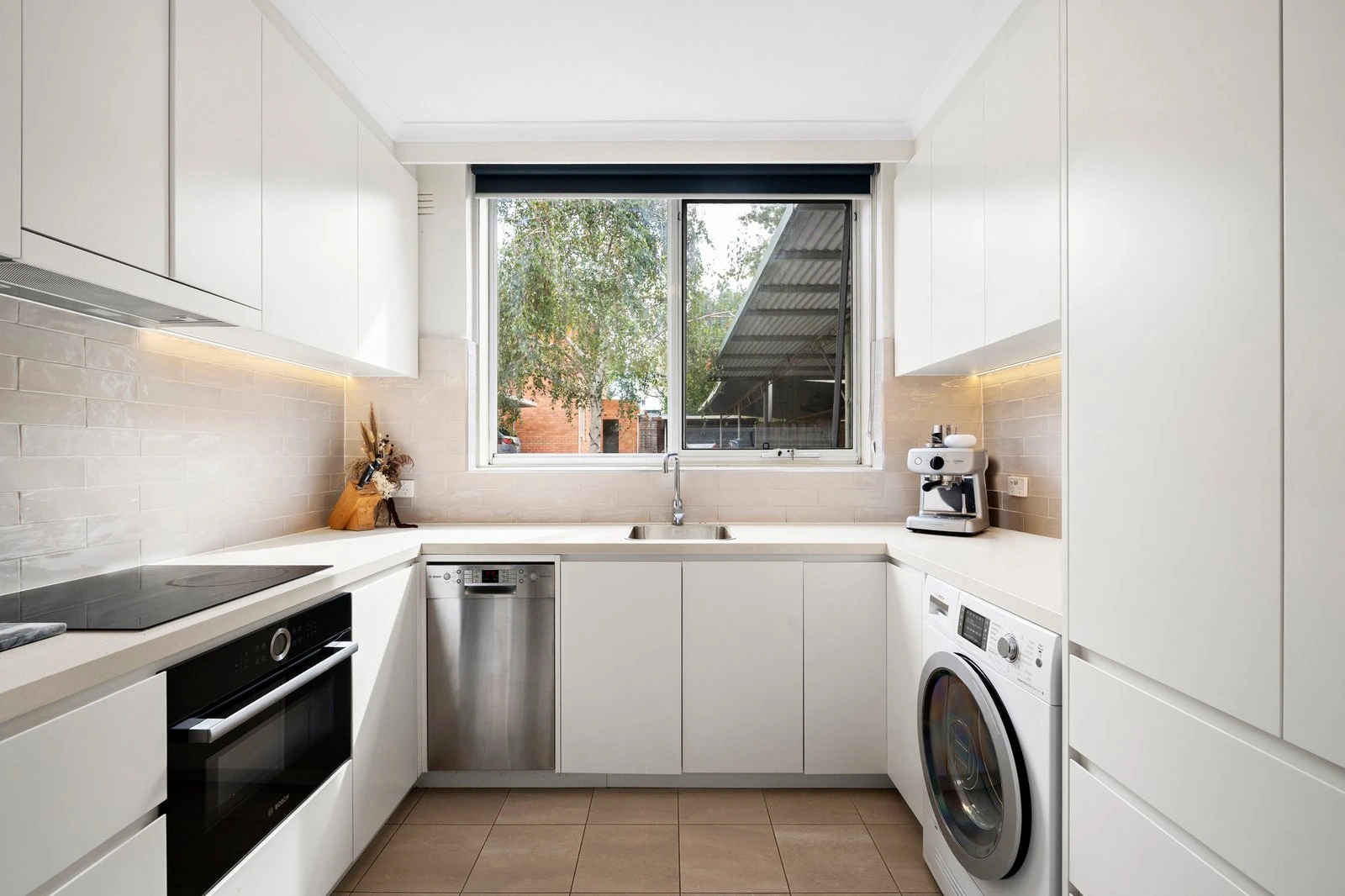4/18 Magnolia Road, Gardenvale, 3185
