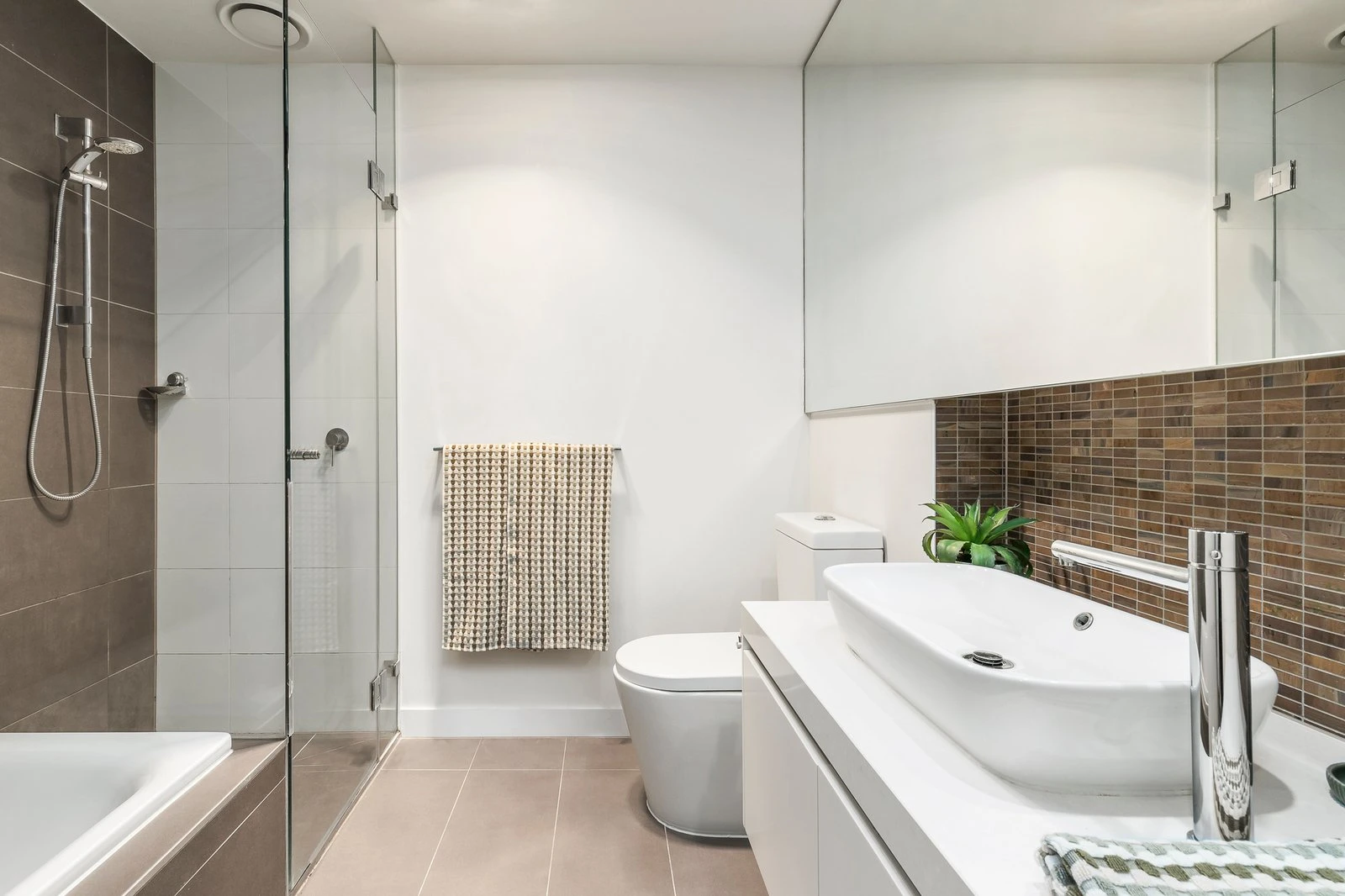 4/2a Percy Street, Balwyn, 3103