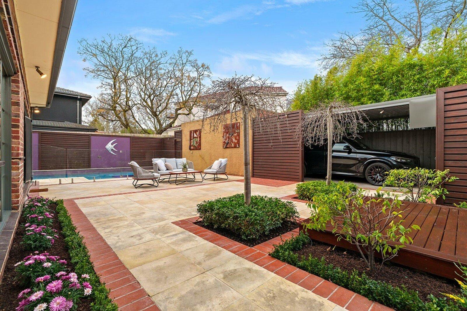 43 Albion Road, Glen Iris, 3146