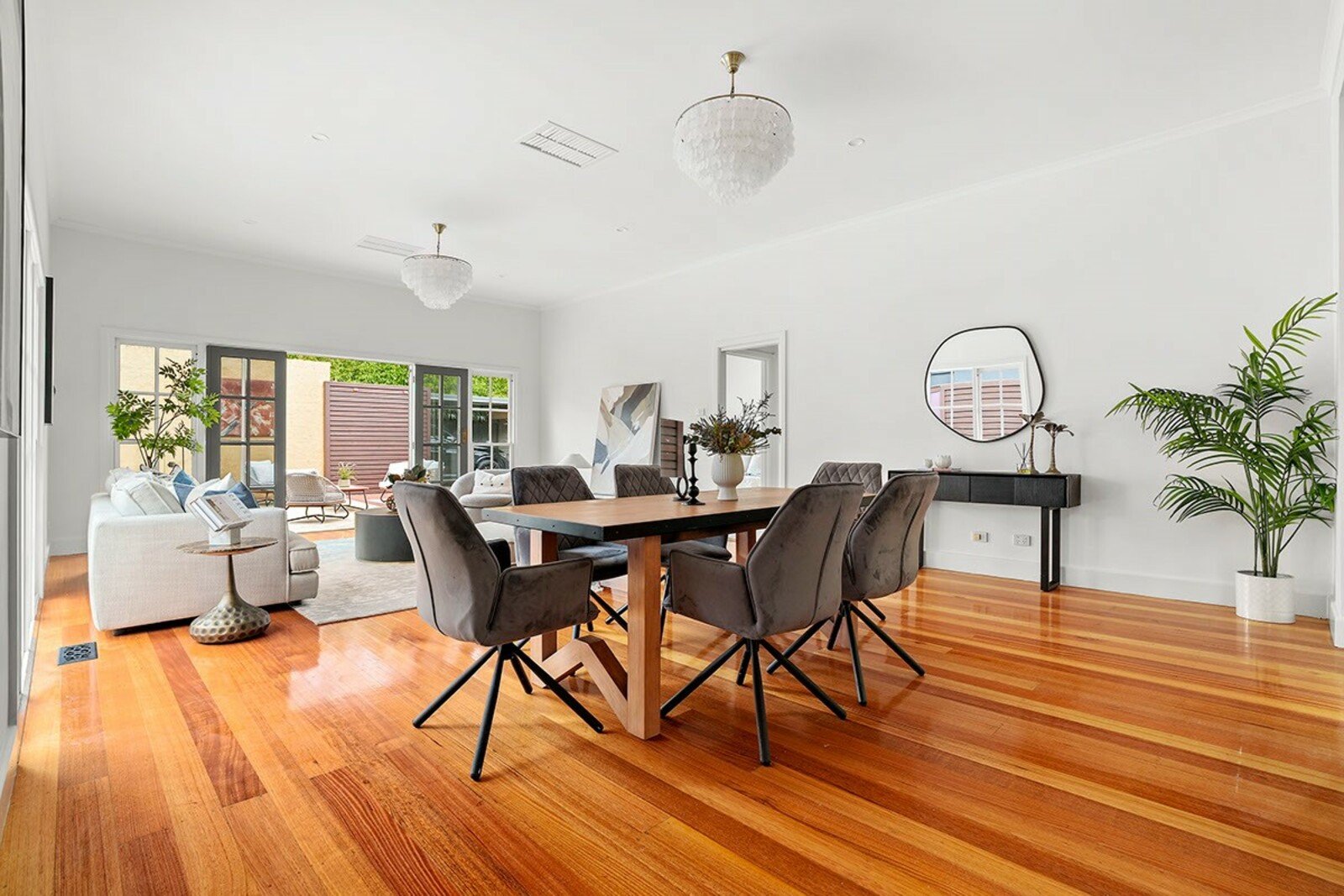 43 Albion Road, Glen Iris, 3146