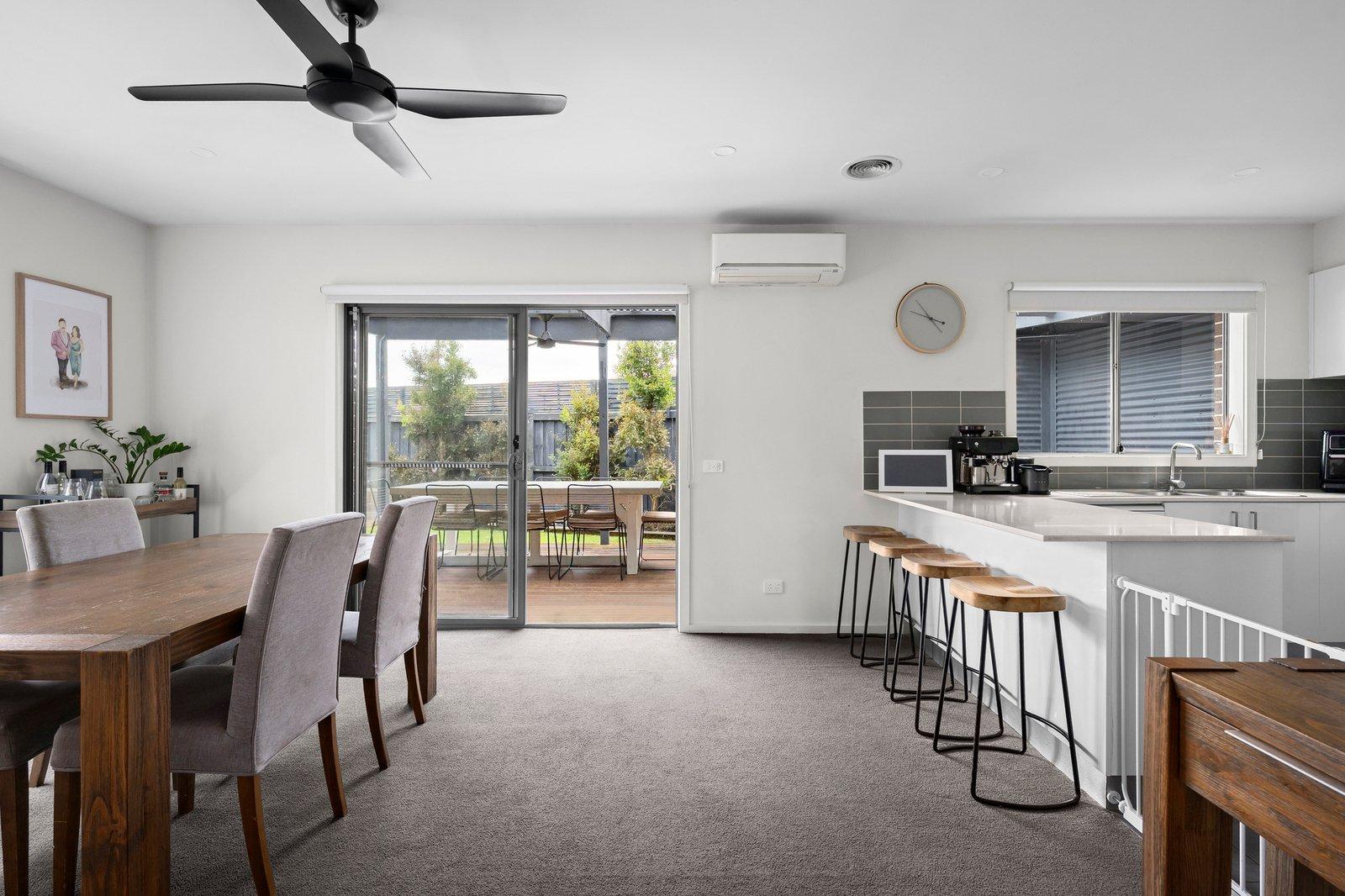 43 Norfolk Pine Circuit, Somerville, 3912