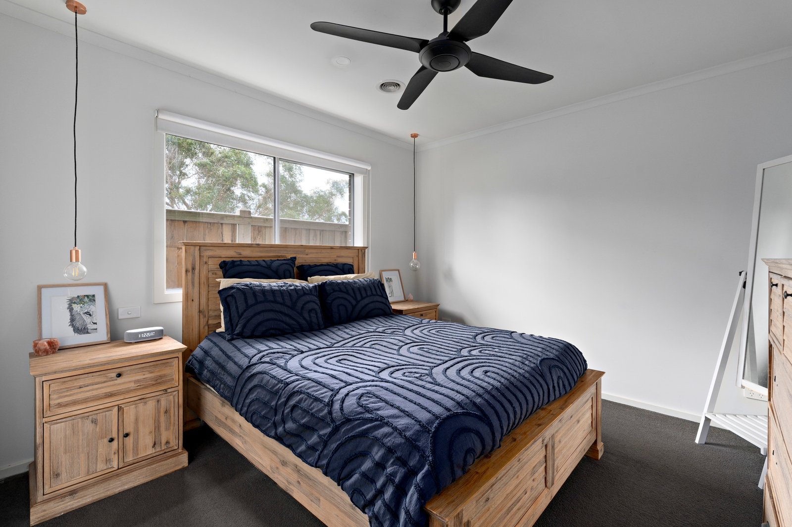 43 Norfolk Pine Circuit, Somerville, 3912