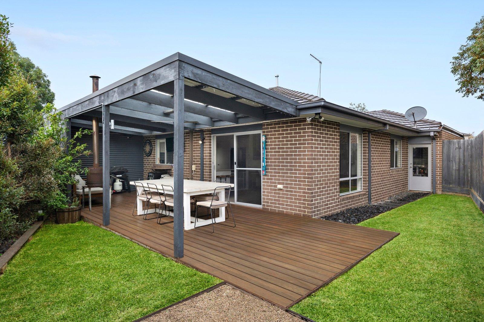 43 Norfolk Pine Circuit, Somerville, 3912
