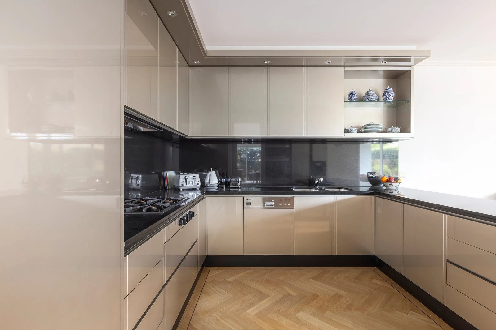 4/3 Washington Street, Toorak, 3142
