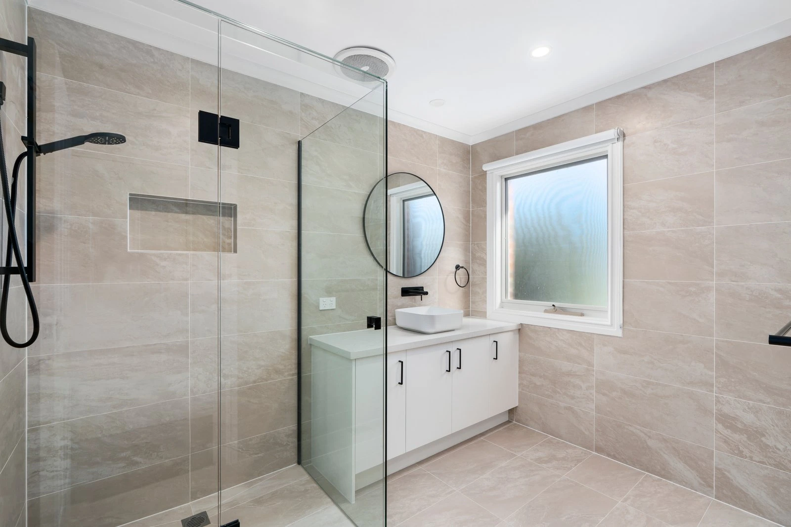 44 Grosvenor Parade, Balwyn, 3103