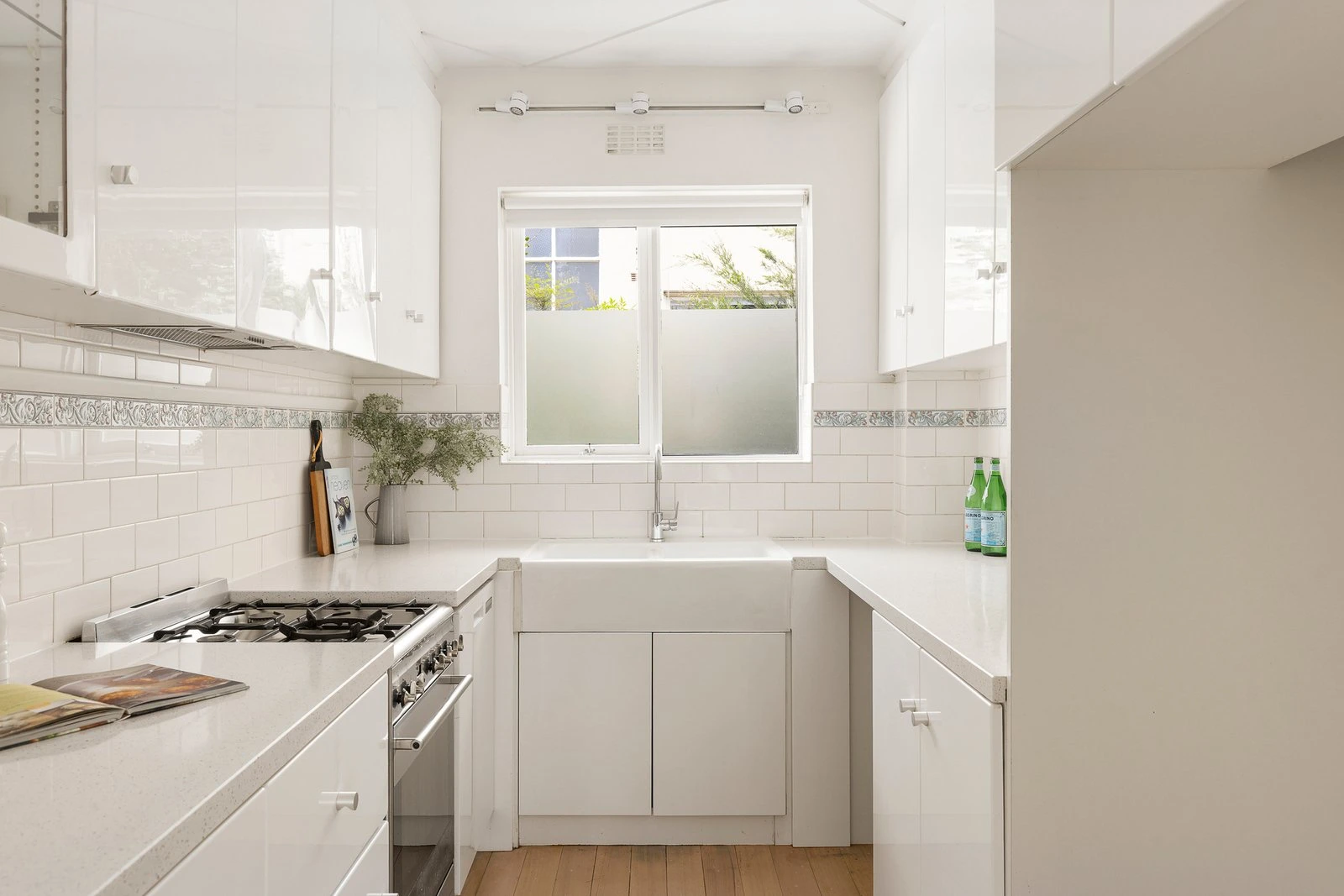 4/52 Grange Road, Toorak, 3142
