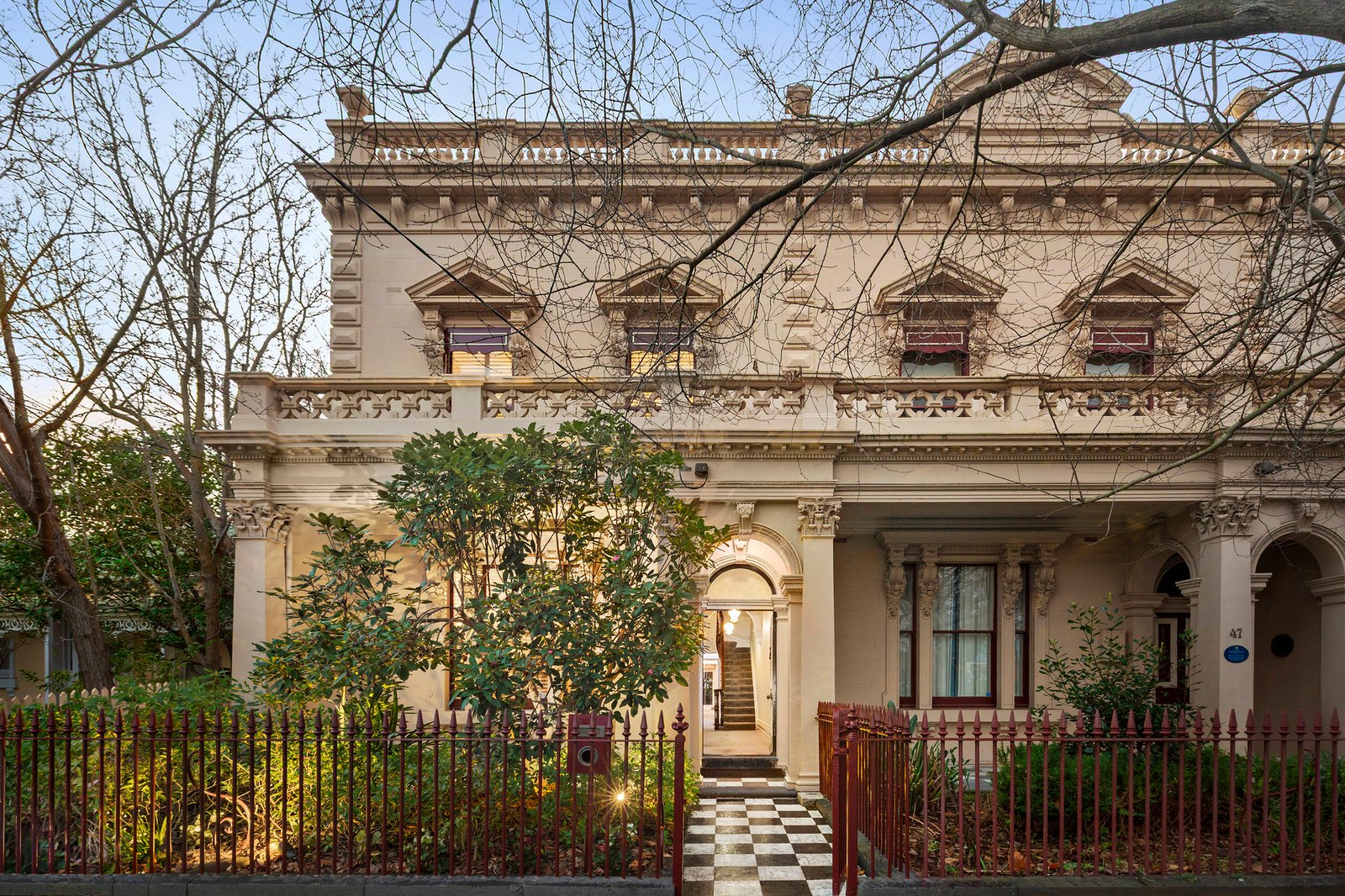 48 Howe Crescent, South Melbourne, 3205