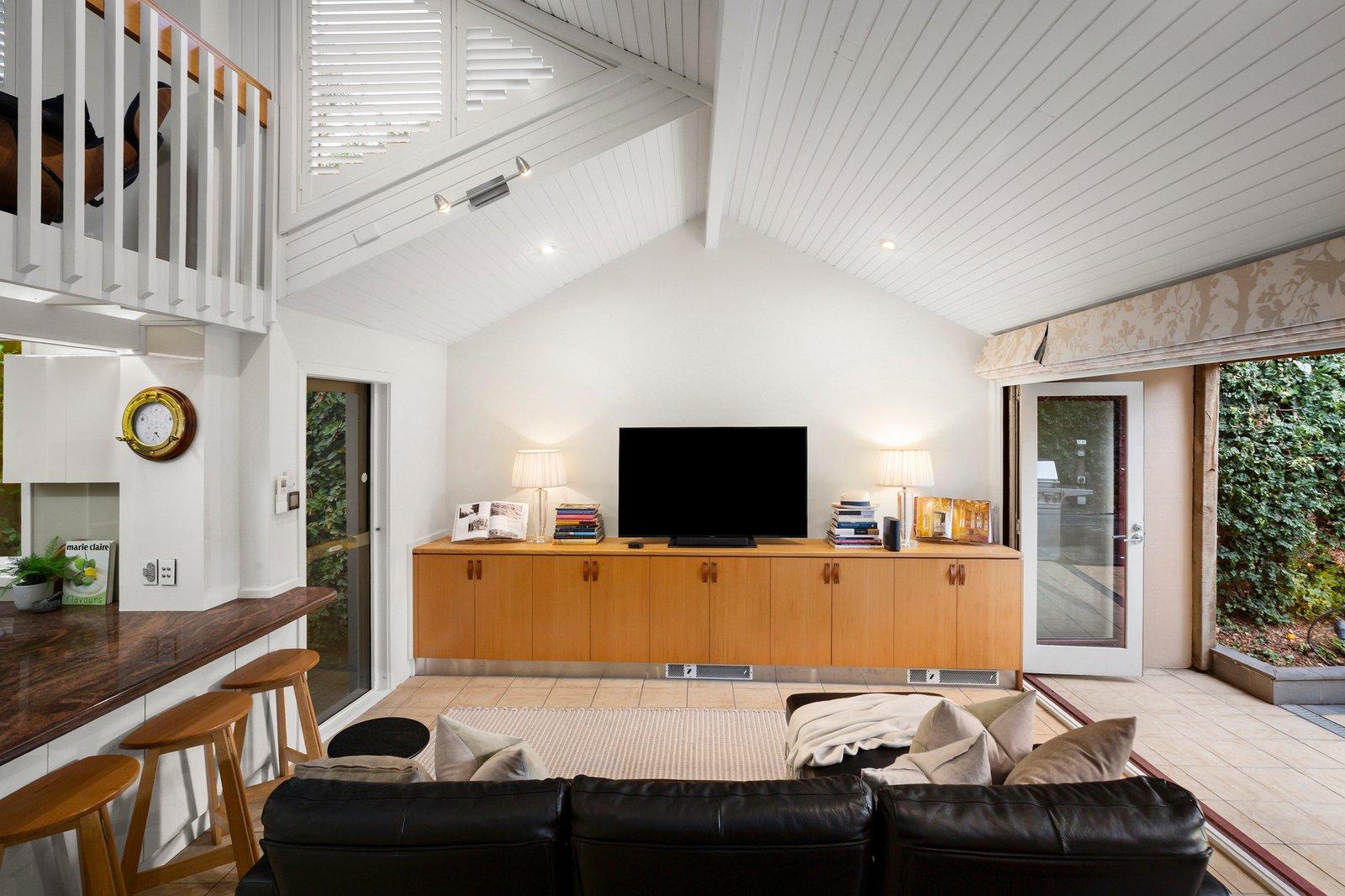 48 Howe Crescent, South Melbourne, 3205