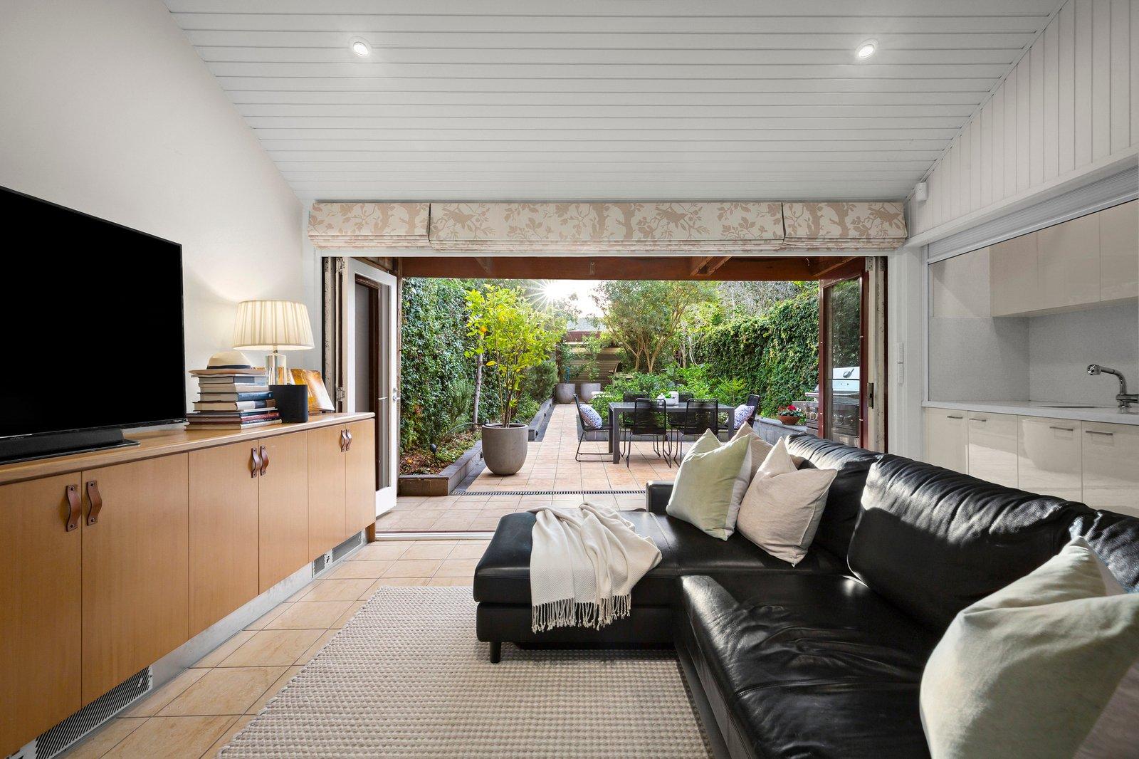48 Howe Crescent, South Melbourne, 3205