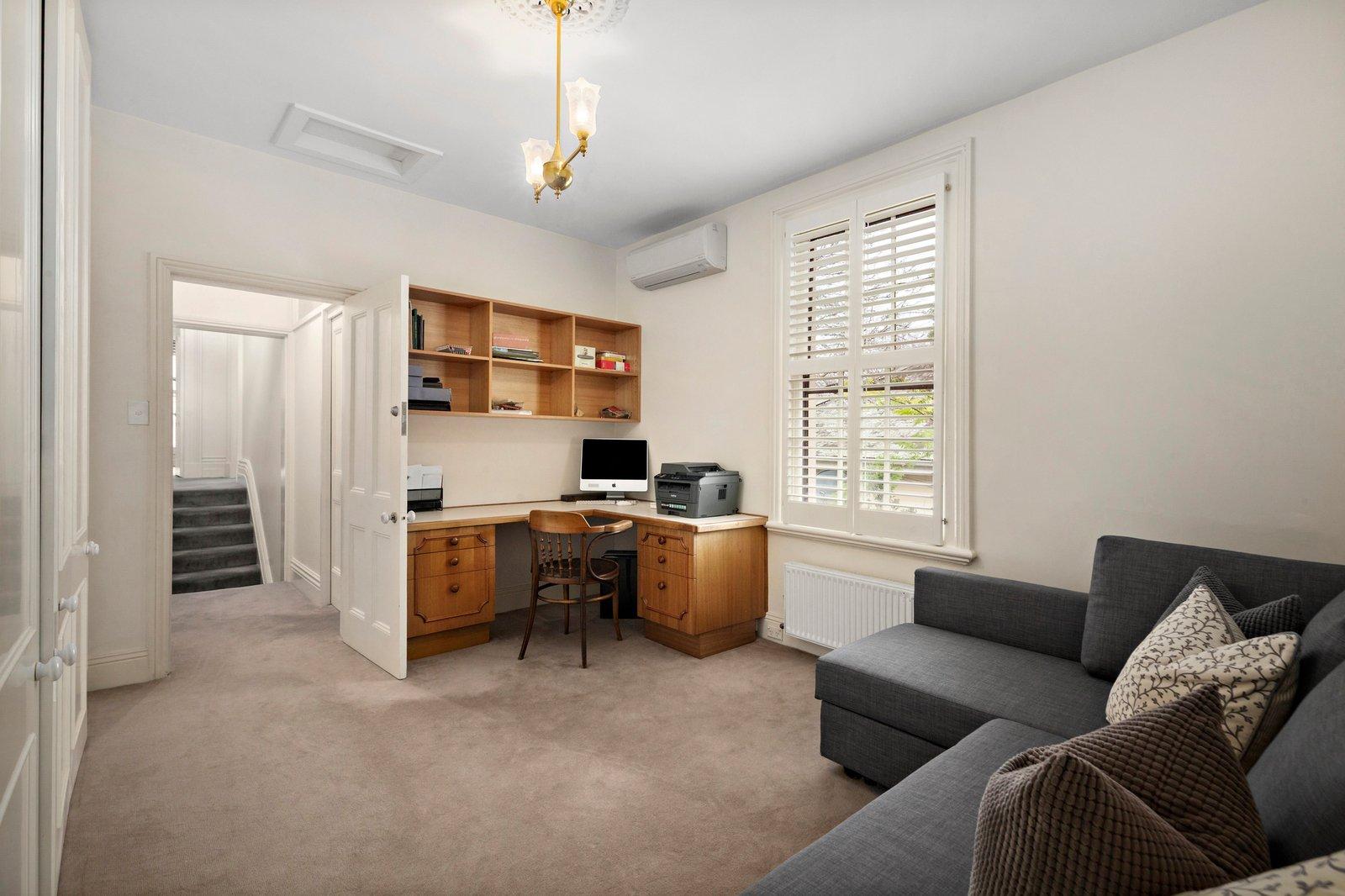 48 Howe Crescent, South Melbourne, 3205