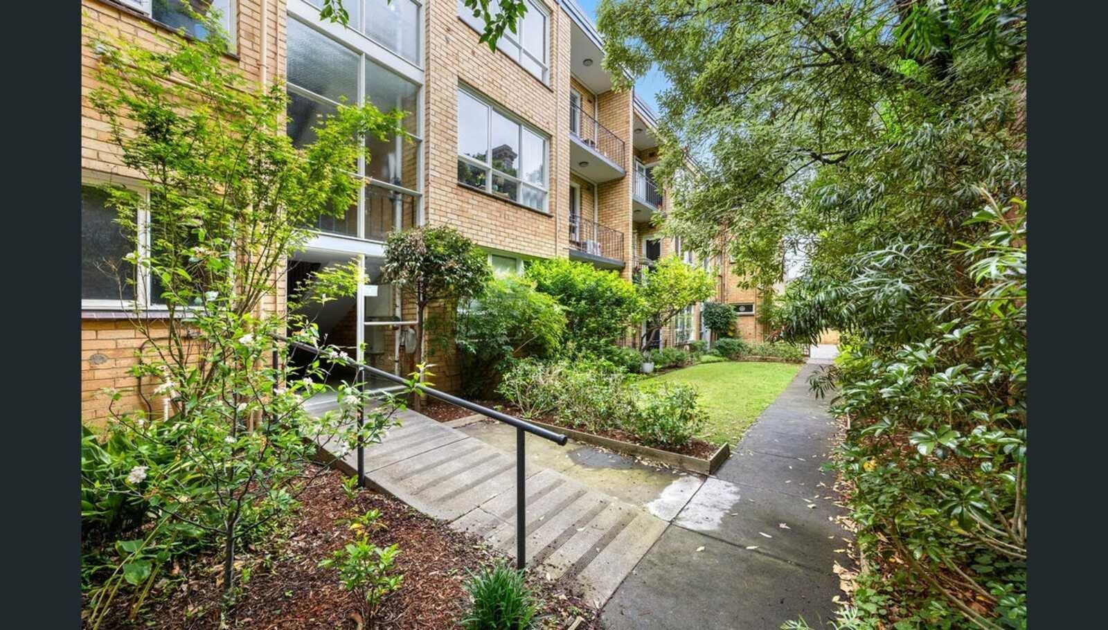 4/9 Cromwell Road, South Yarra, 3141